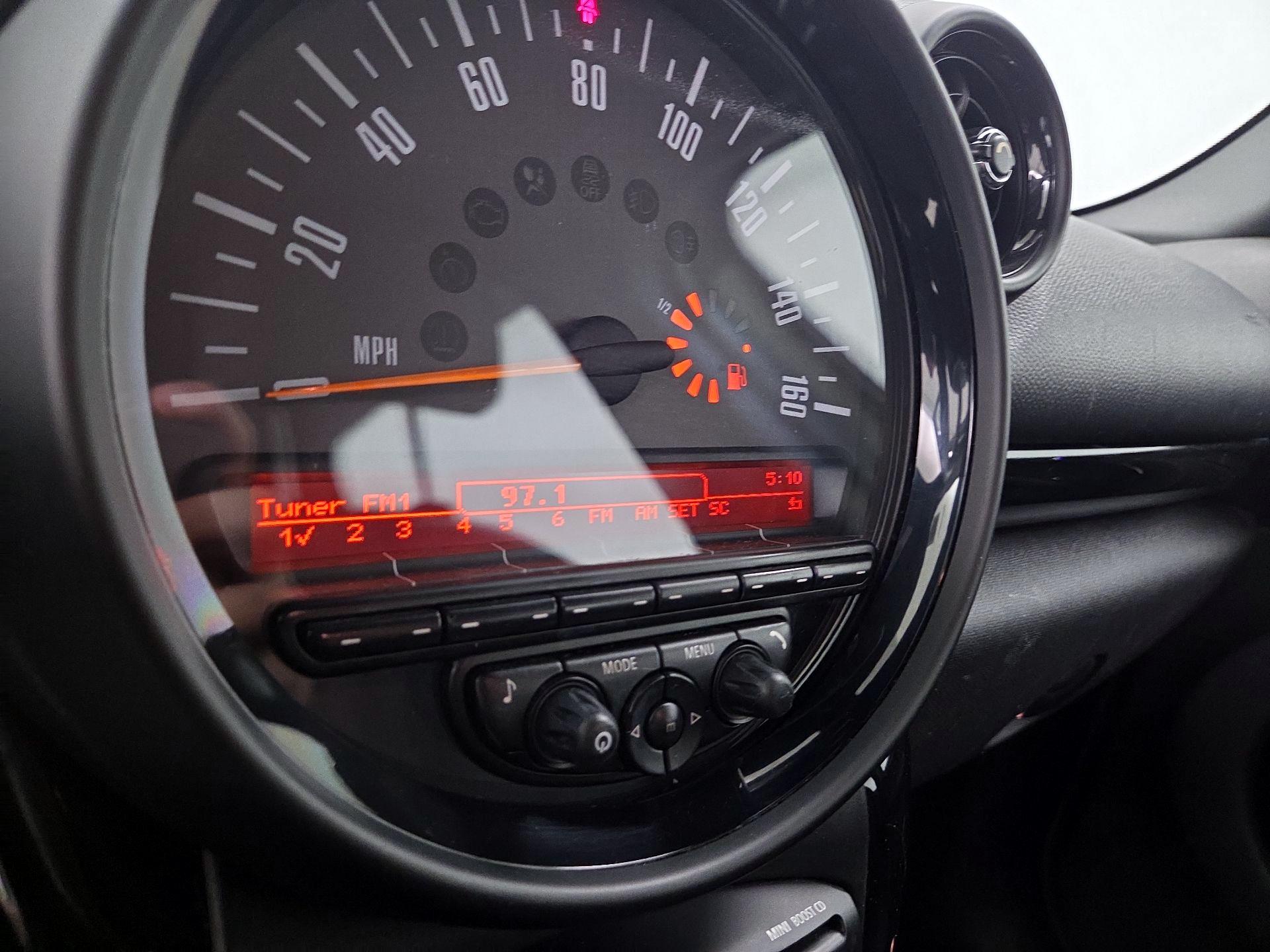 Thumbnail: 2015 MINI Cooper Countryman - 13