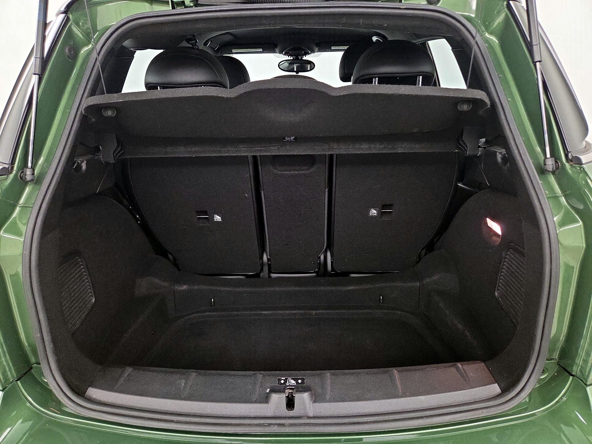 Thumbnail: 2015 MINI Cooper Countryman - 18