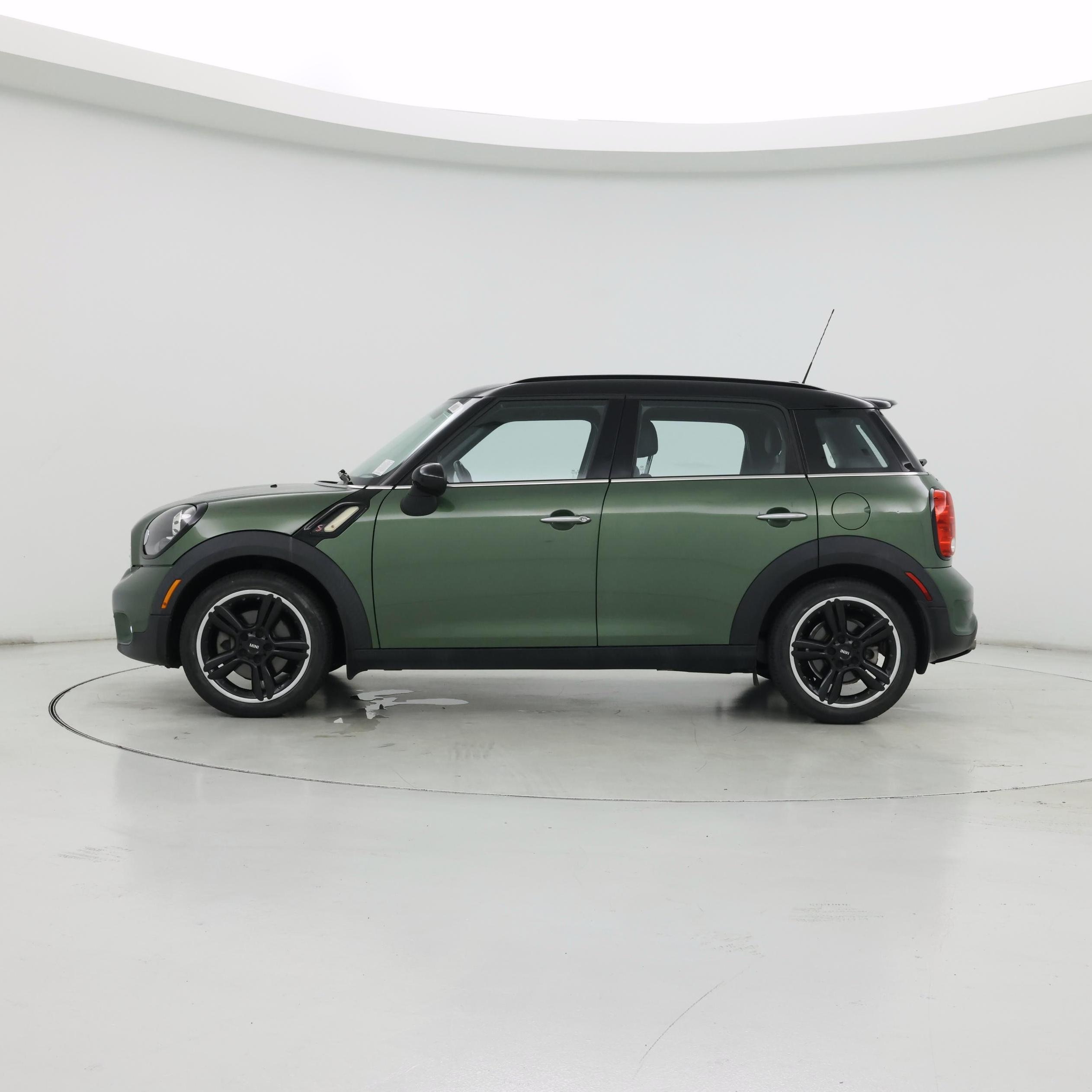 Thumbnail: 2015 MINI Cooper Countryman - 3