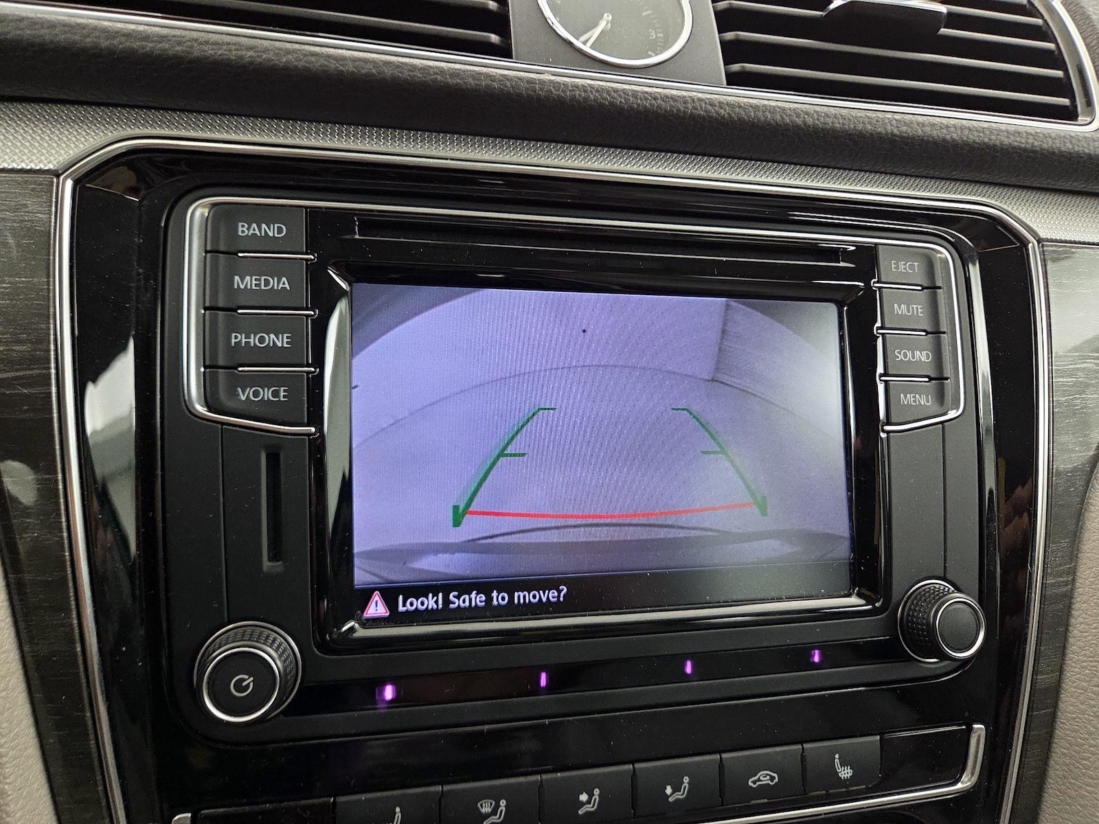 2017 Volkswagen Passat SE - Photo 15