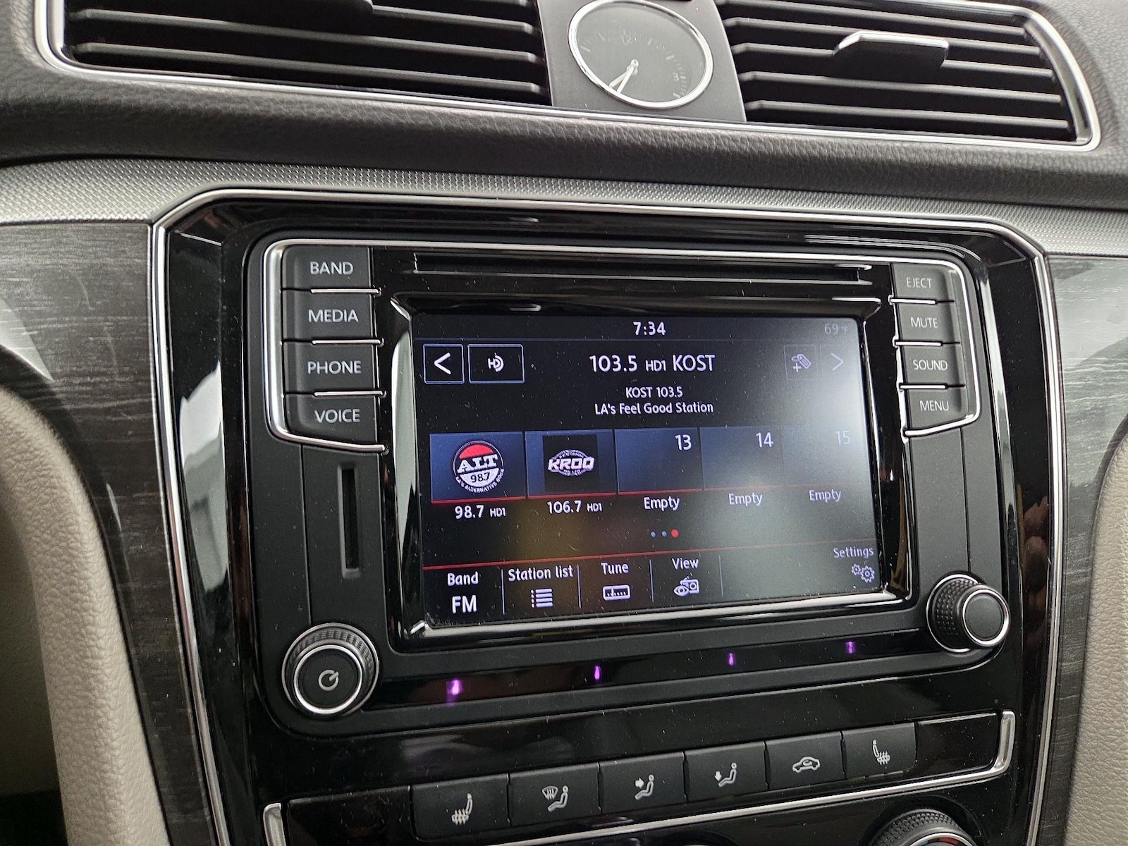 2017 Volkswagen Passat SE - Photo 16