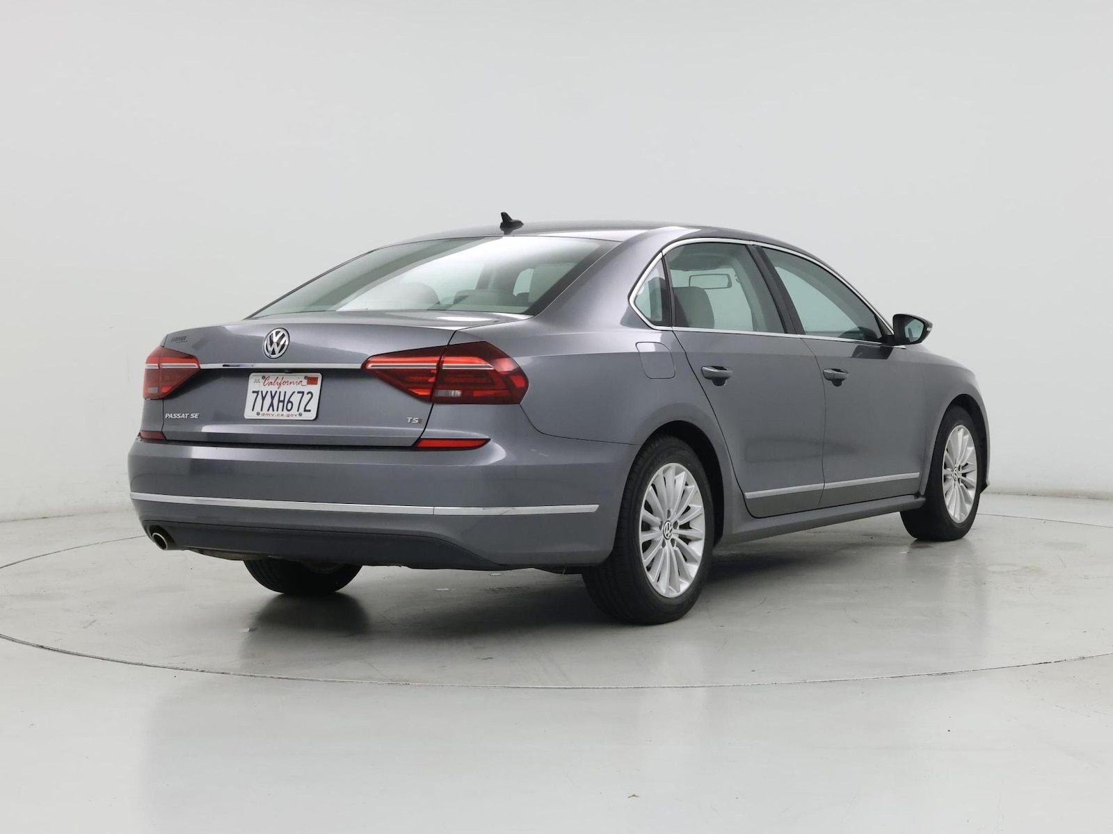 2017 Volkswagen Passat SE - Photo 9