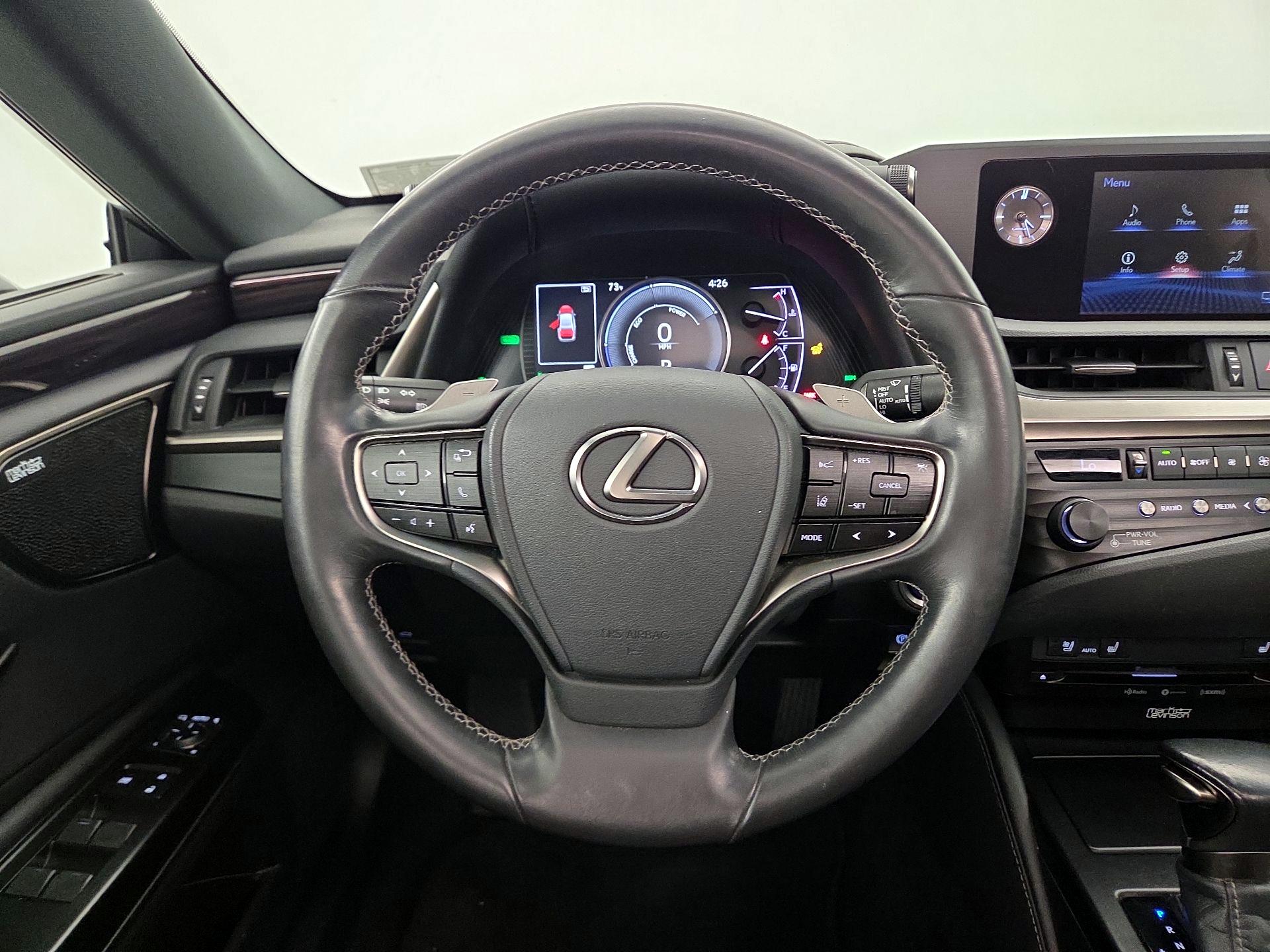 Thumbnail: 2020 Lexus ES - 10