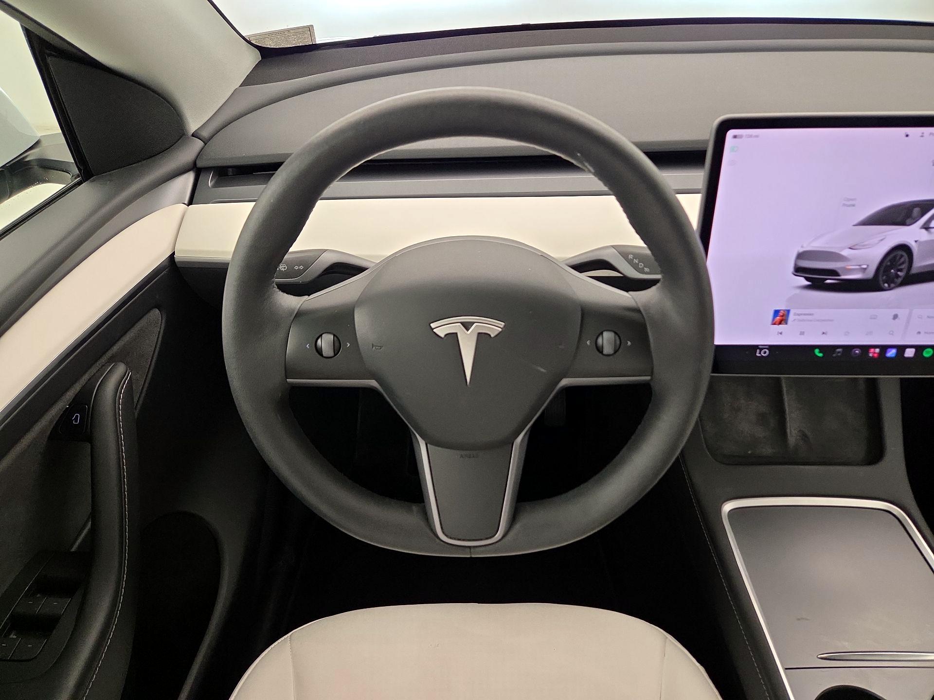 Thumbnail: 2023 Tesla Model Y - 10