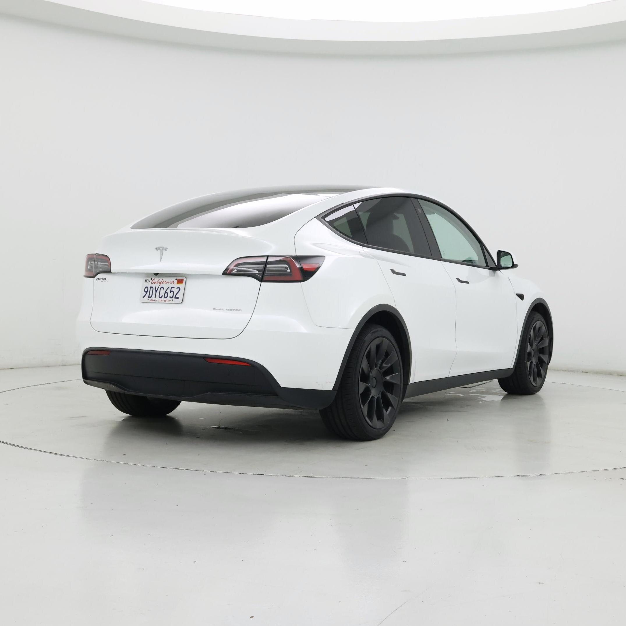 Thumbnail: 2023 Tesla Model Y - 8