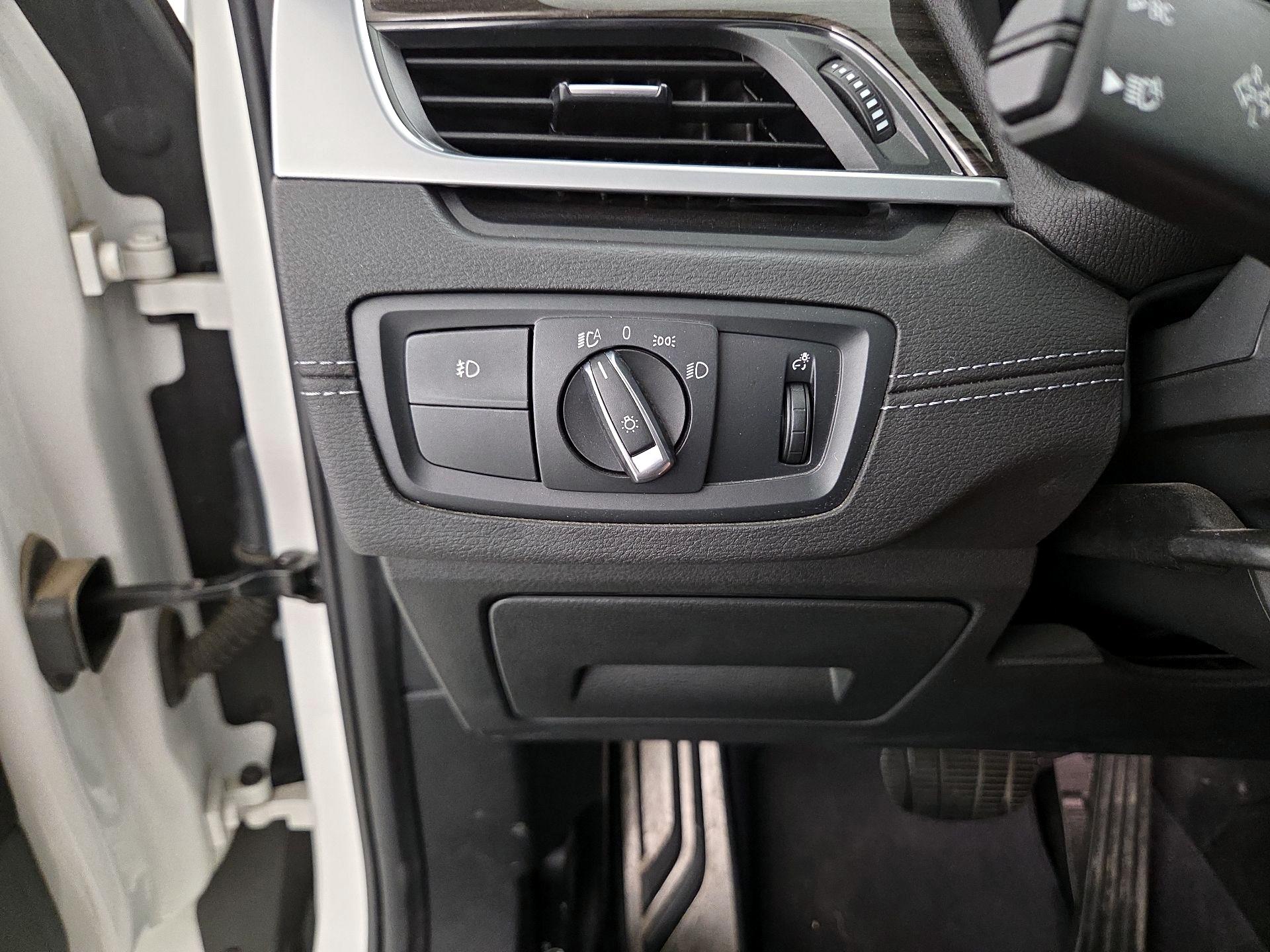 Thumbnail: 2020 BMW X1 - 13