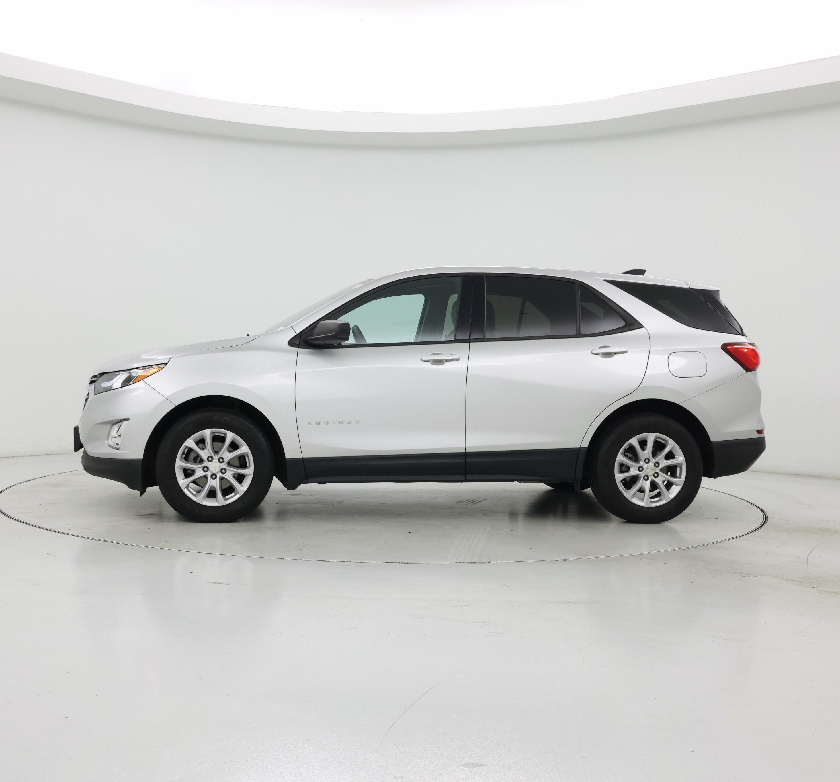 Thumbnail: 2019 Chevrolet Equinox - 3