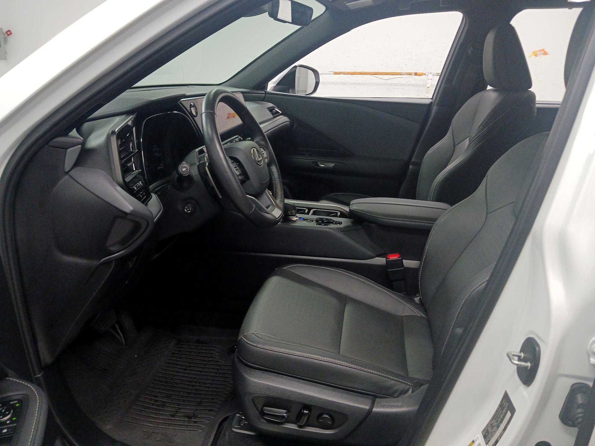 Thumbnail: 2025 Lexus TX - 9