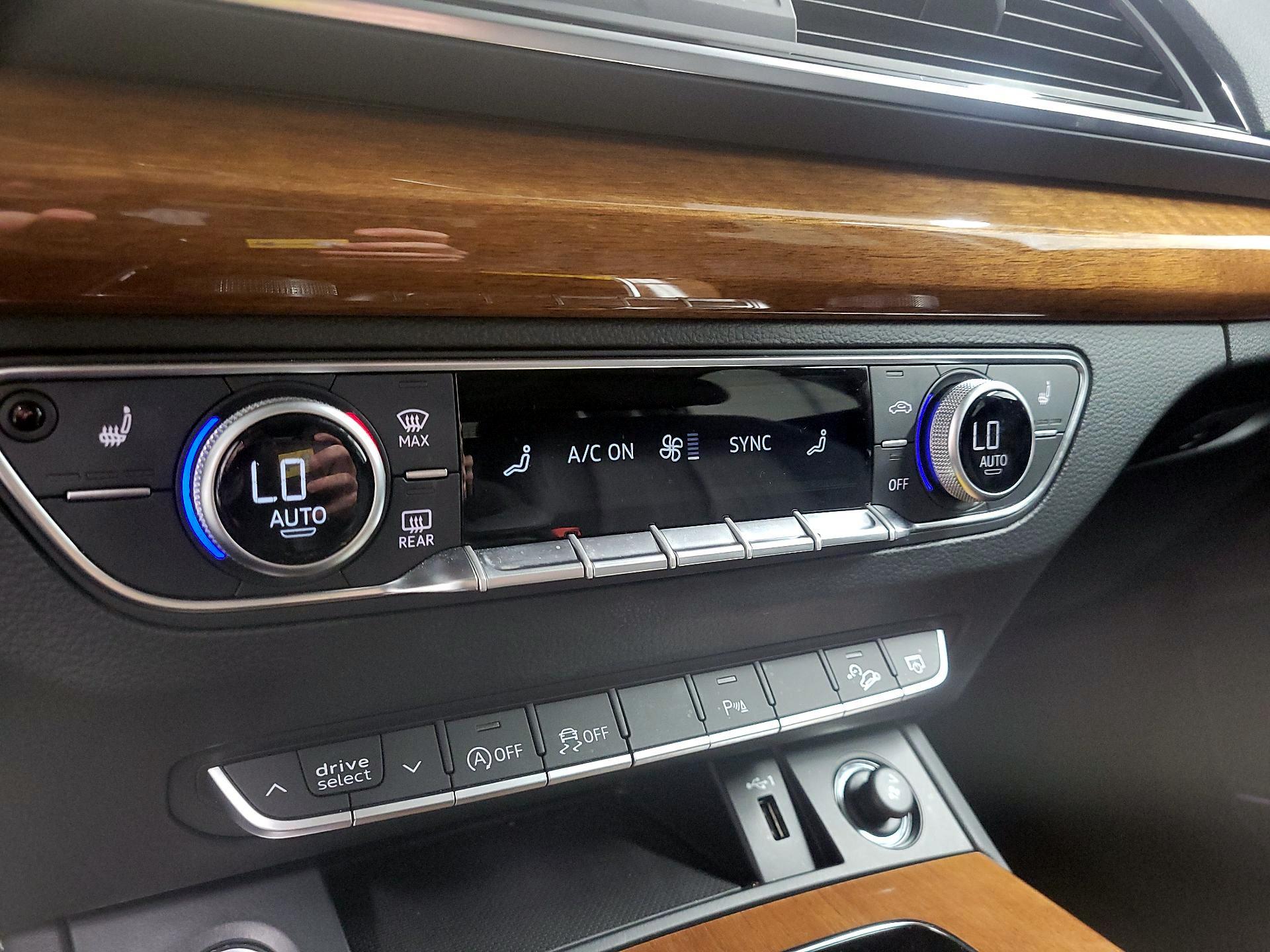 Thumbnail: 2021 Audi Q5 - 14