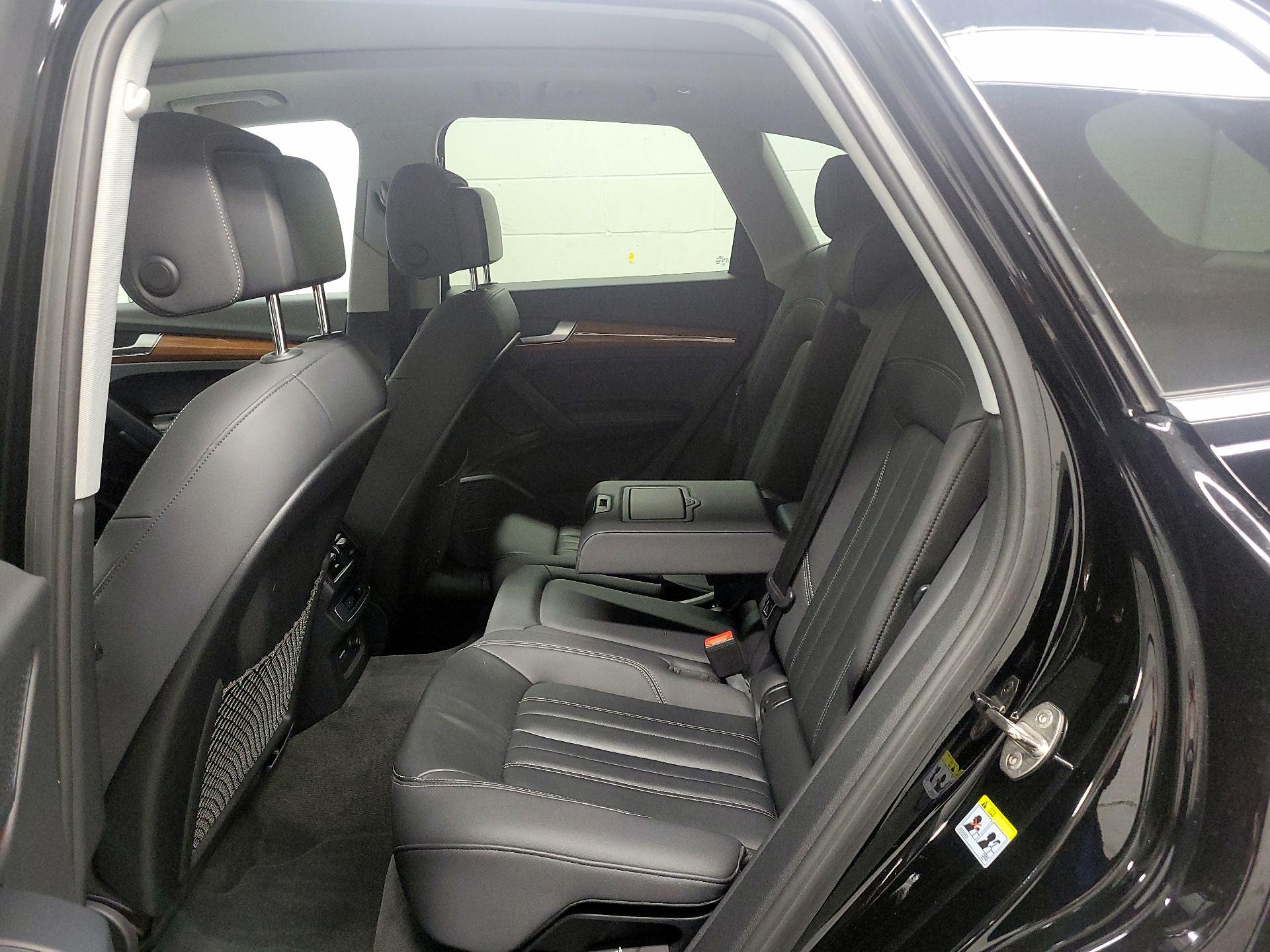 Thumbnail: 2021 Audi Q5 - 16