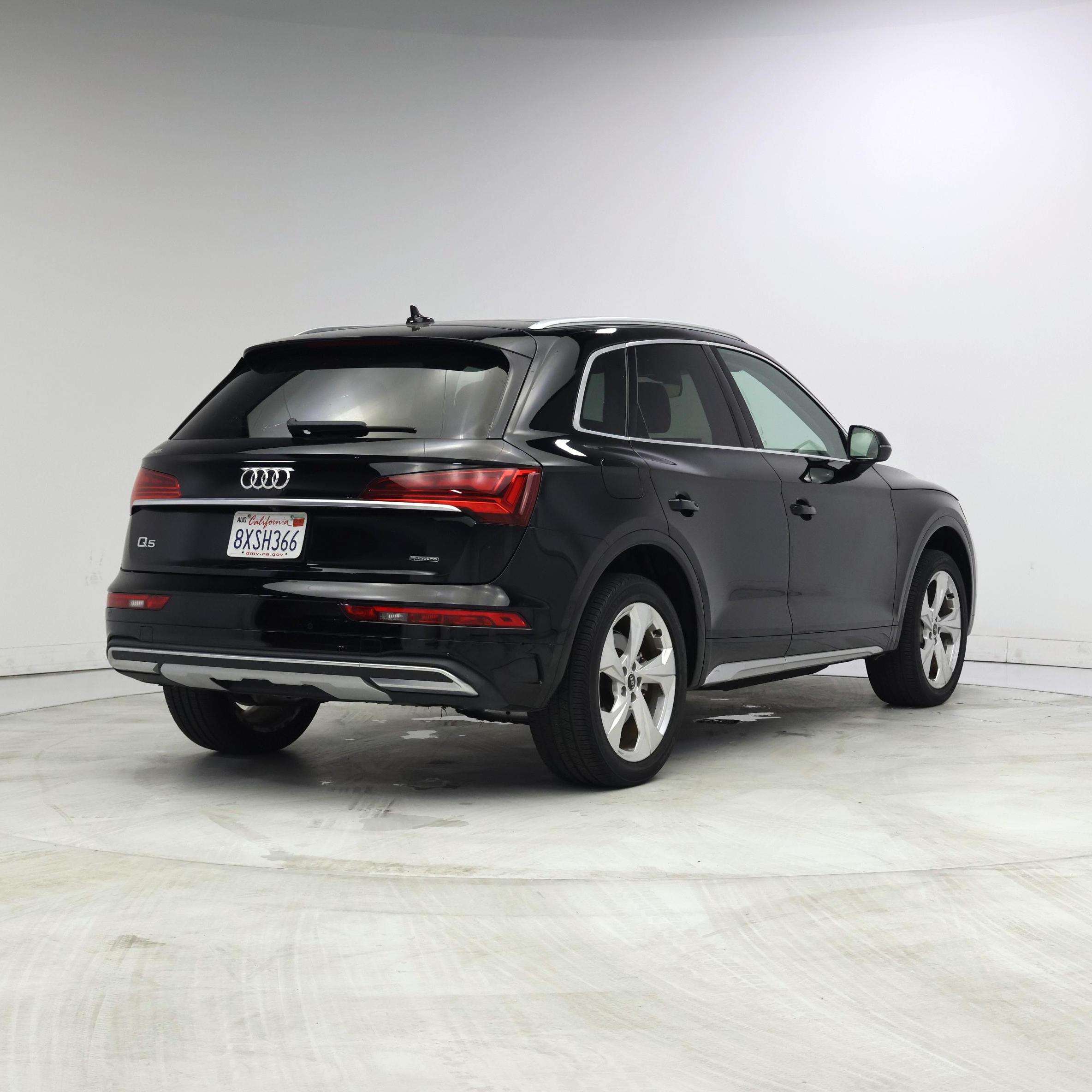 Thumbnail: 2021 Audi Q5 - 8