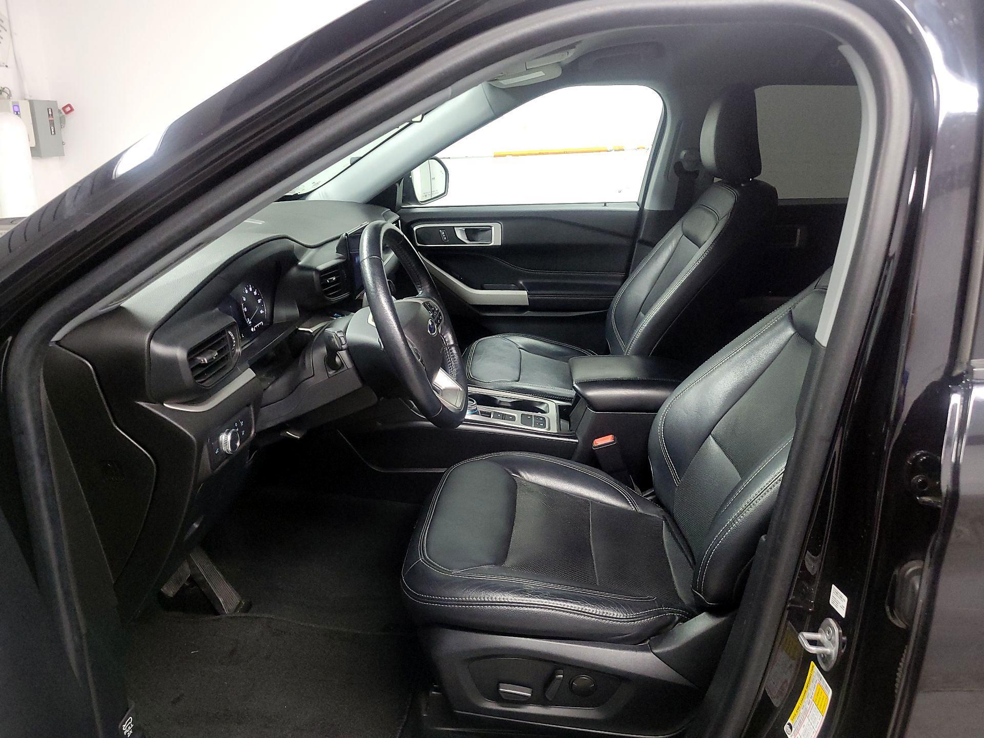 Thumbnail: 2022 Ford Explorer - 11