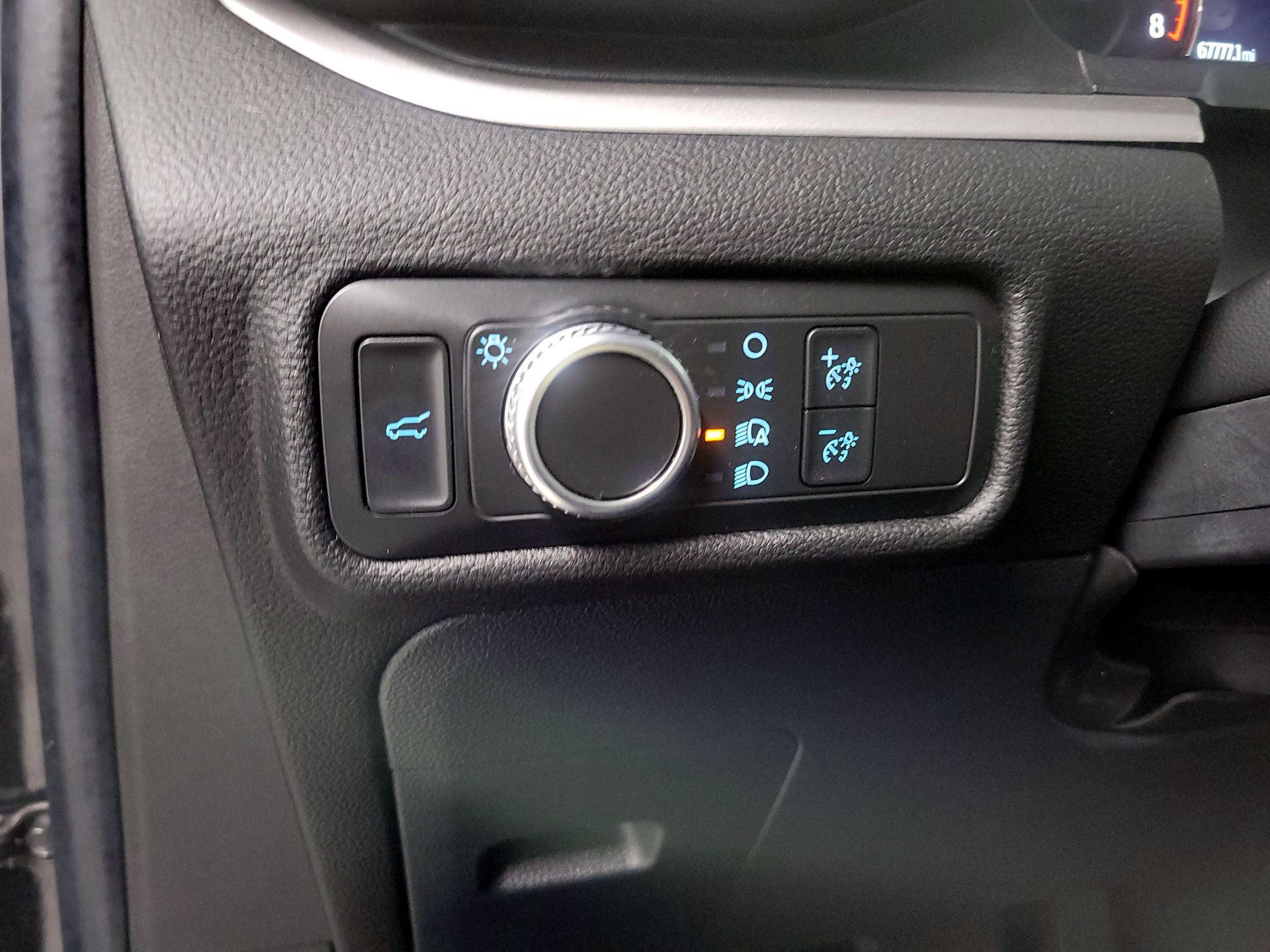 Thumbnail: 2022 Ford Explorer - 13