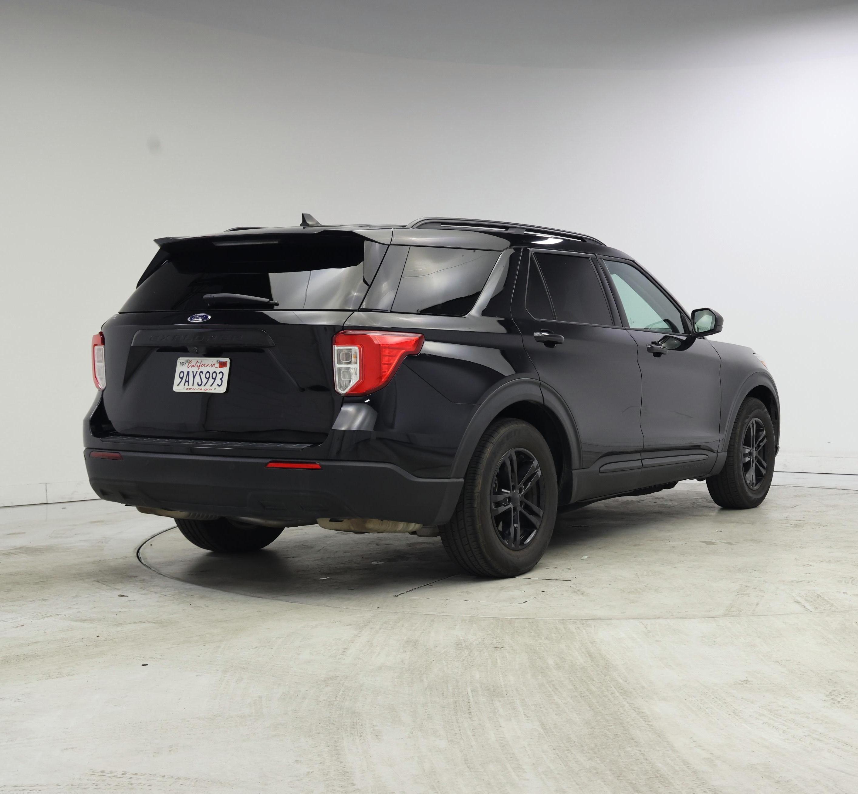 Thumbnail: 2022 Ford Explorer - 8