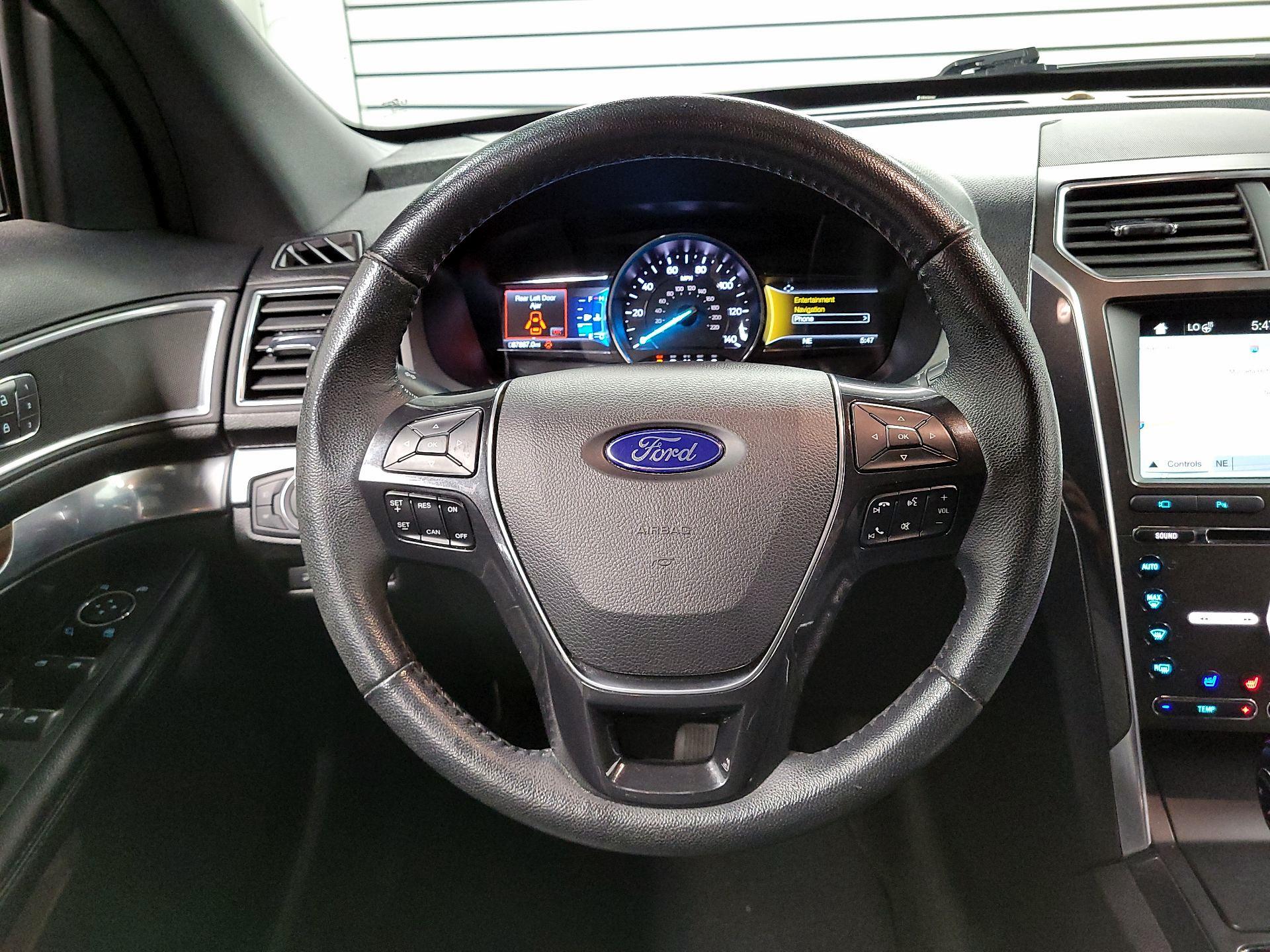 Thumbnail: 2018 Ford Explorer - 10
