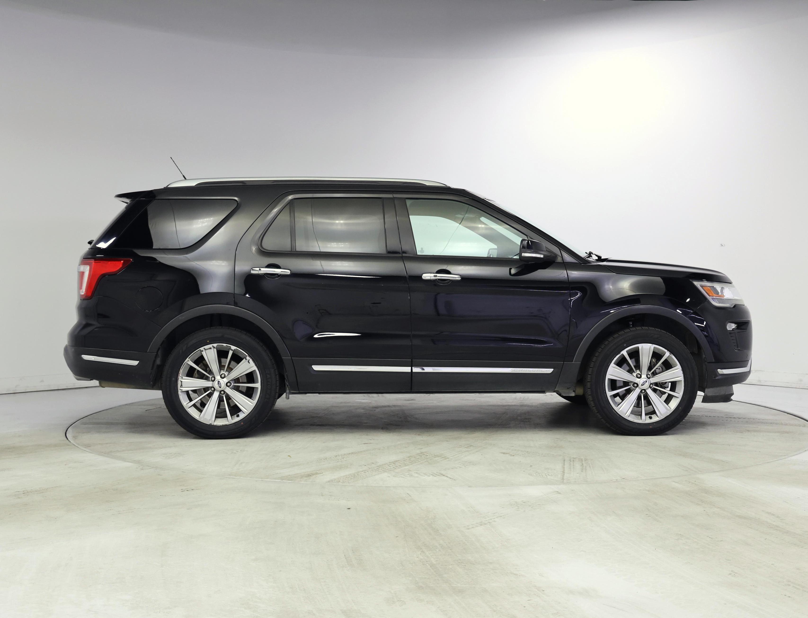 Thumbnail: 2018 Ford Explorer - 7