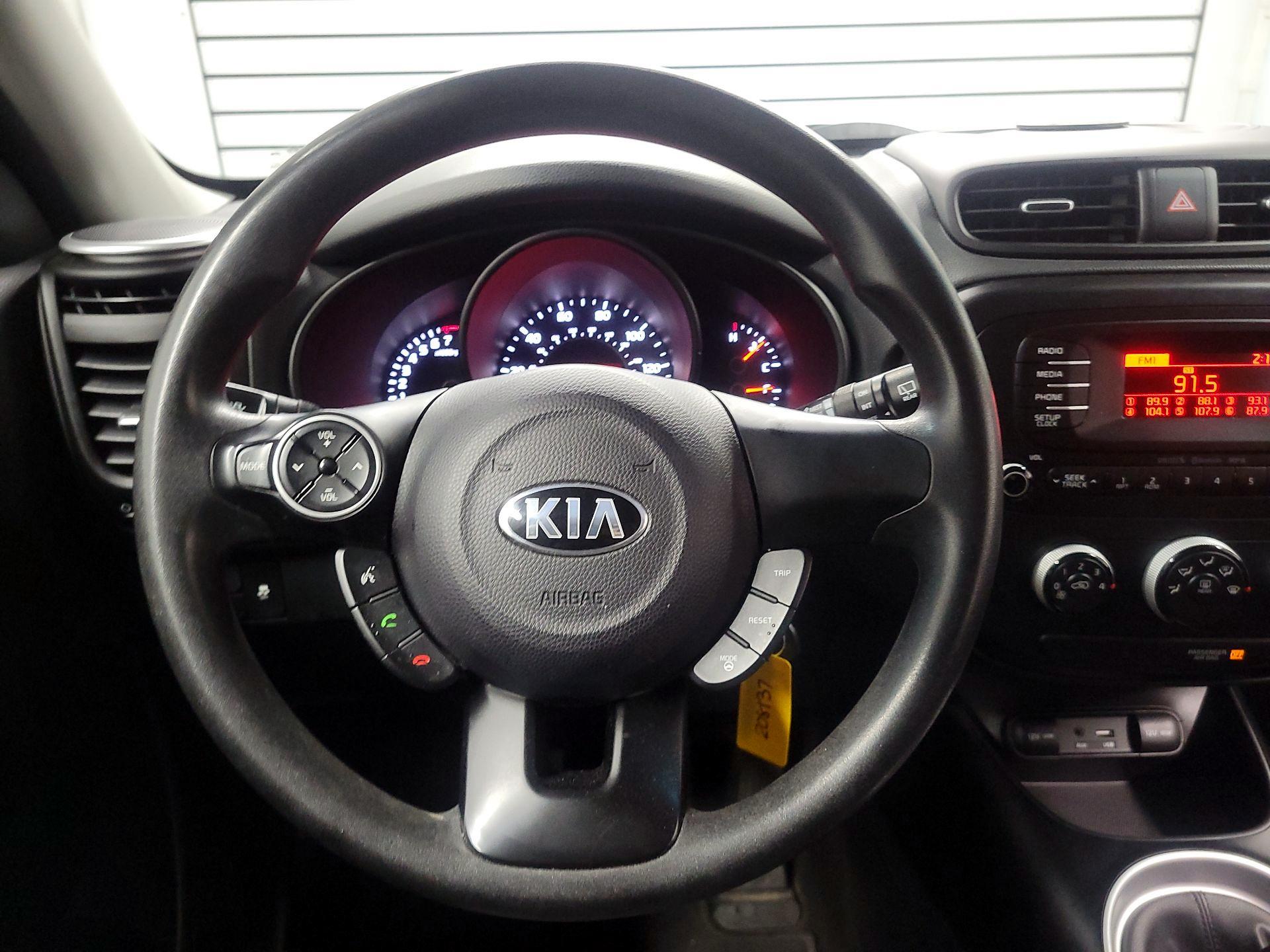 Thumbnail: 2015 Kia Soul - 10
