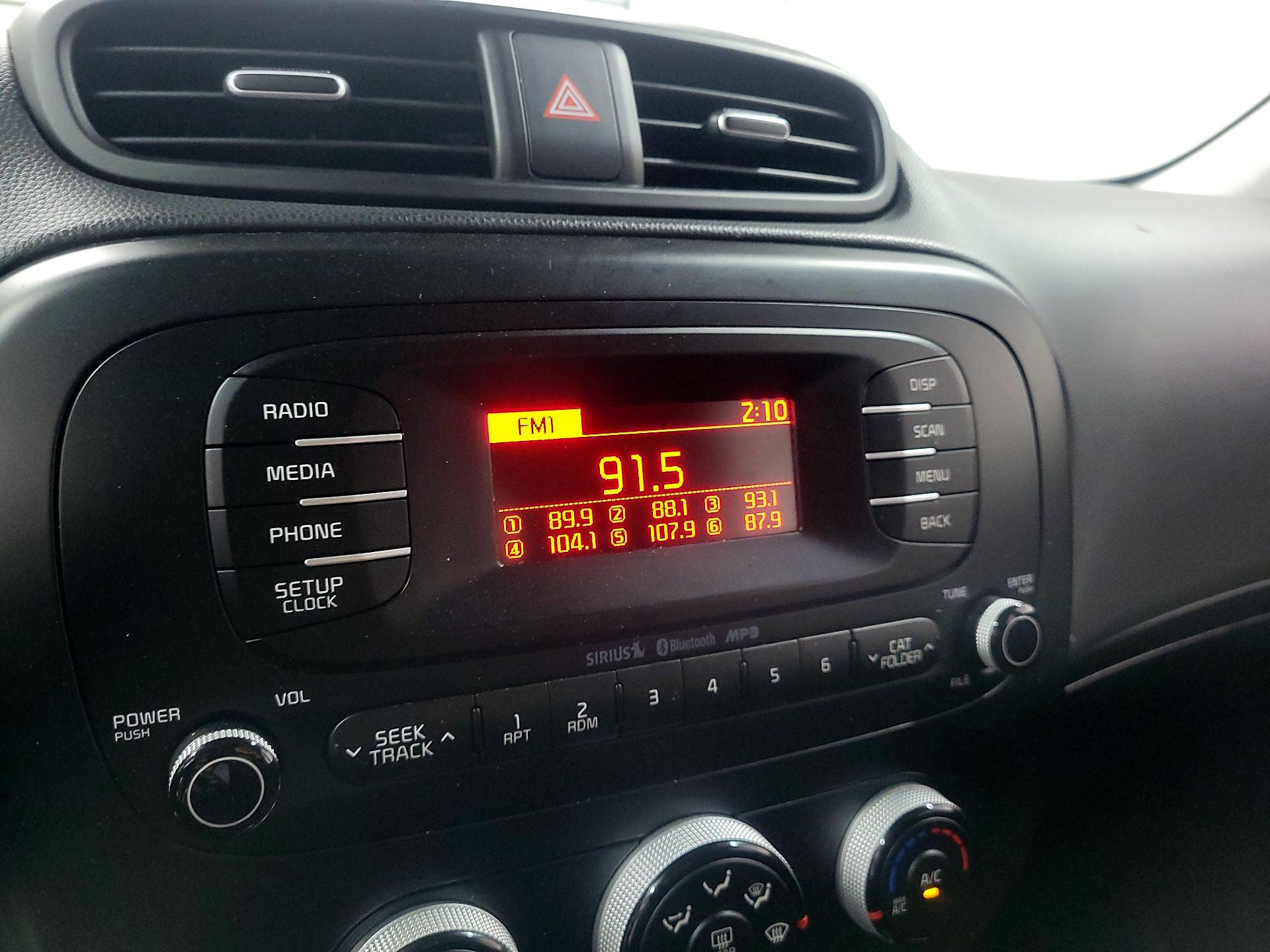 Thumbnail: 2015 Kia Soul - 14