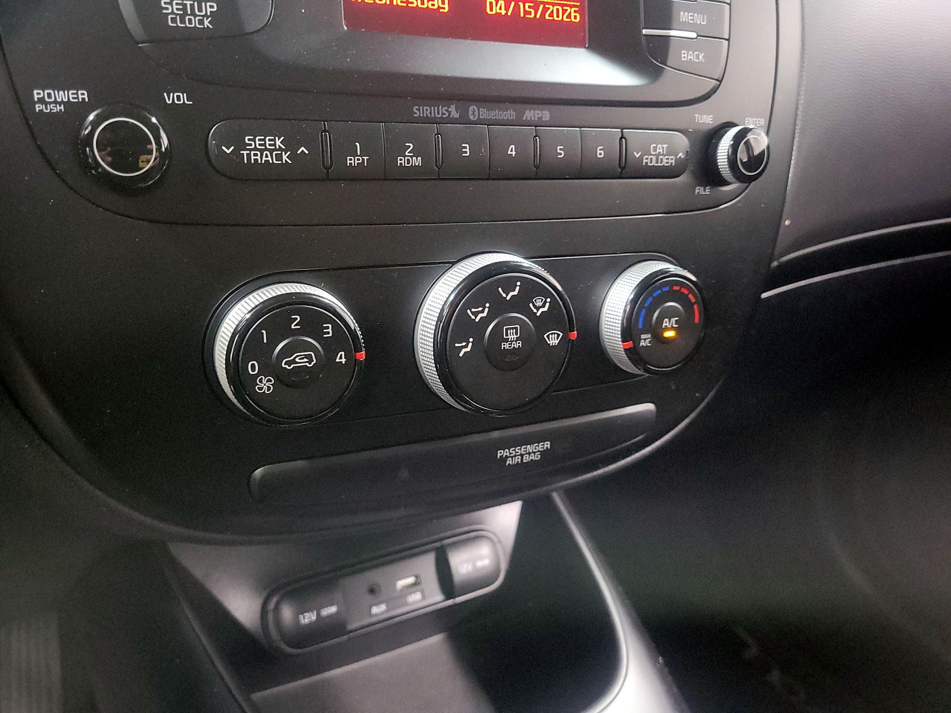 Thumbnail: 2015 Kia Soul - 15