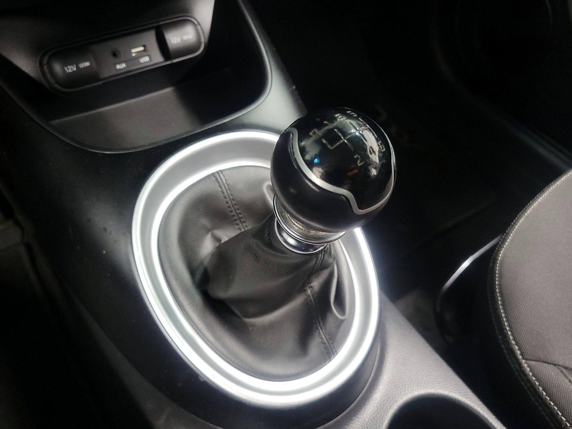 Thumbnail: 2015 Kia Soul - 16