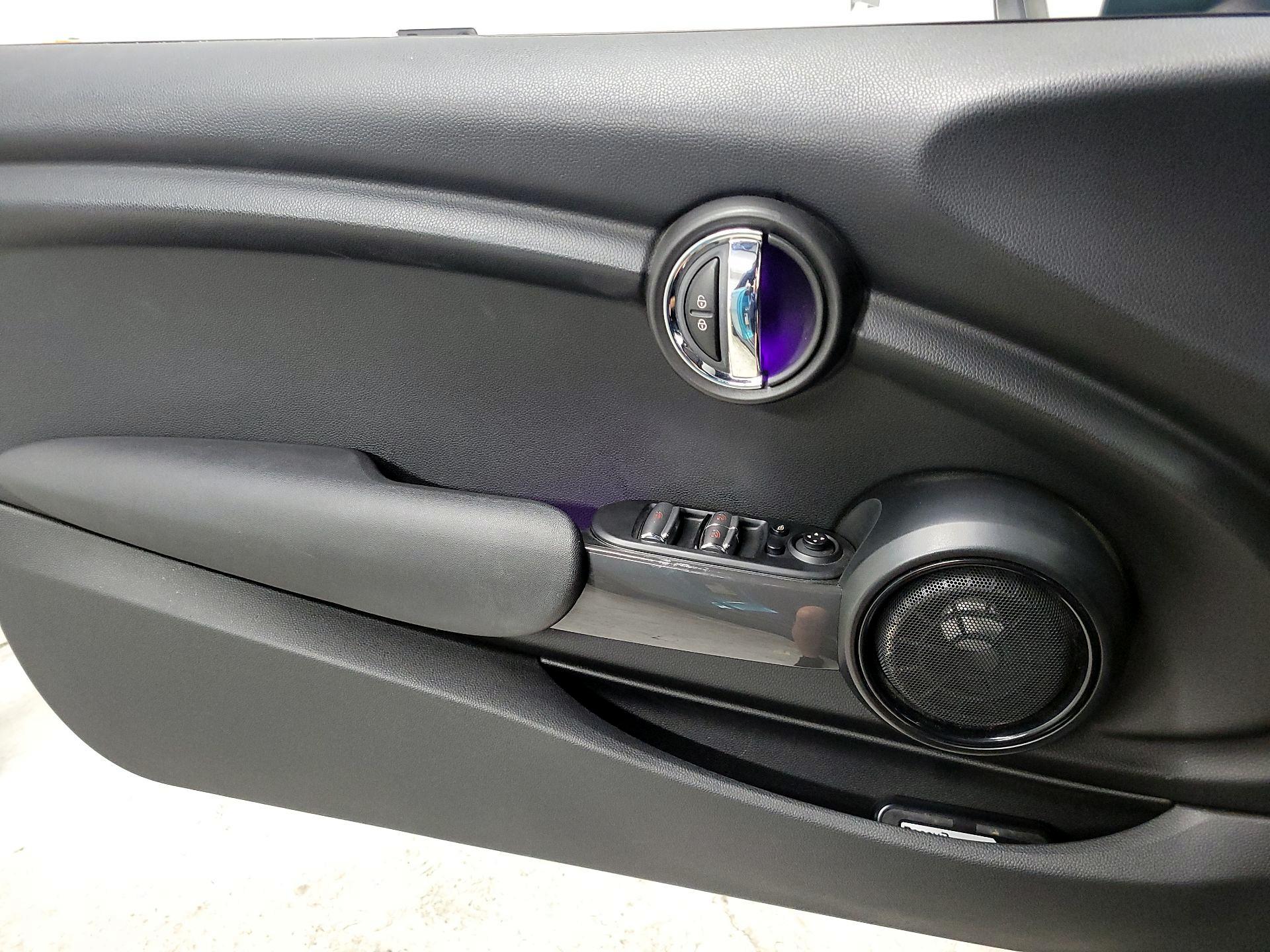 Thumbnail: 2018 MINI Cooper - 12