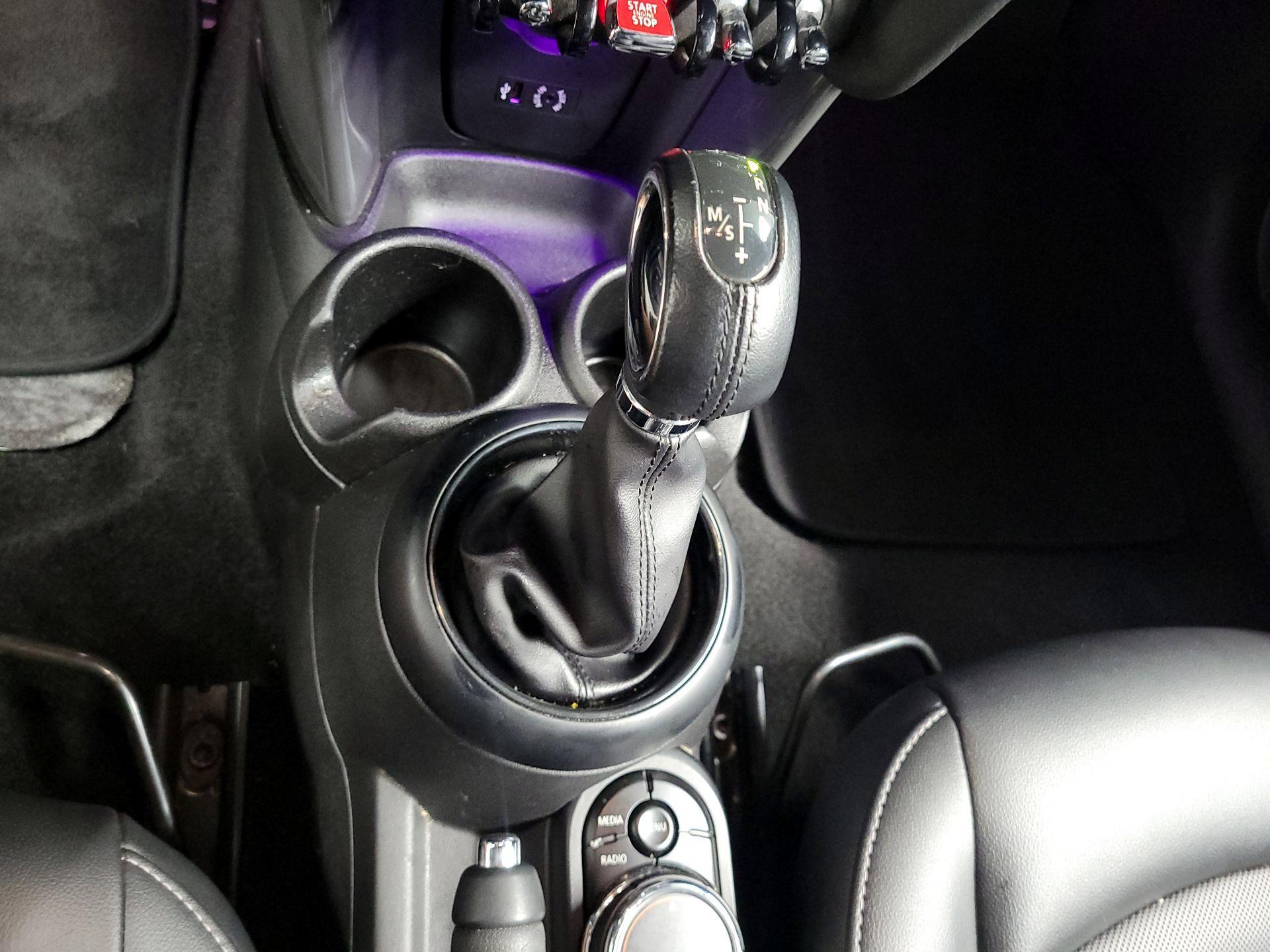 Thumbnail: 2018 MINI Cooper - 18