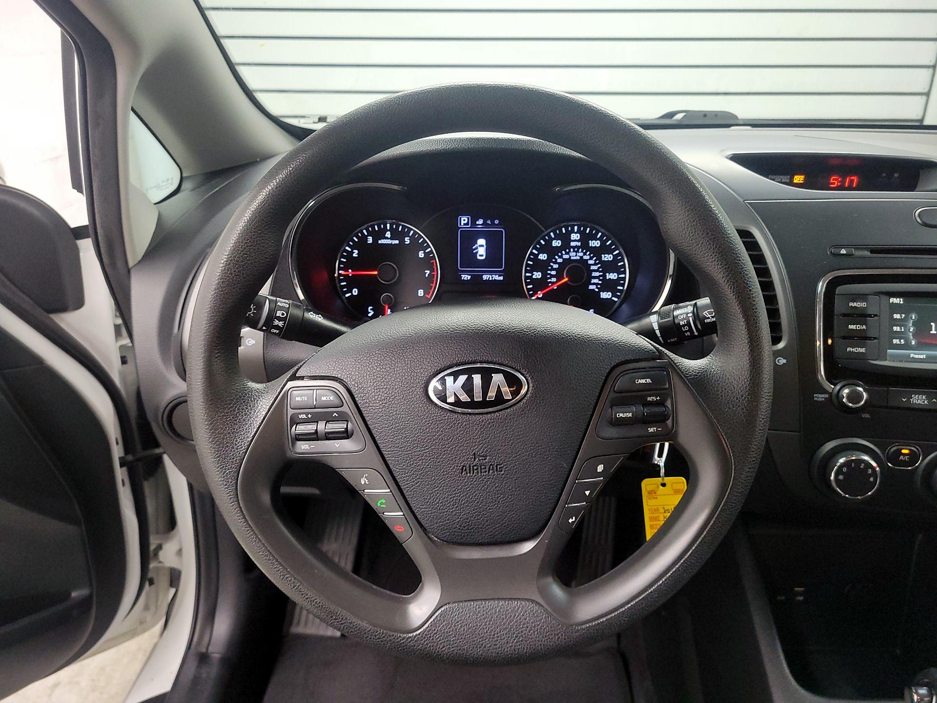 Thumbnail: 2018 Kia Forte - 10