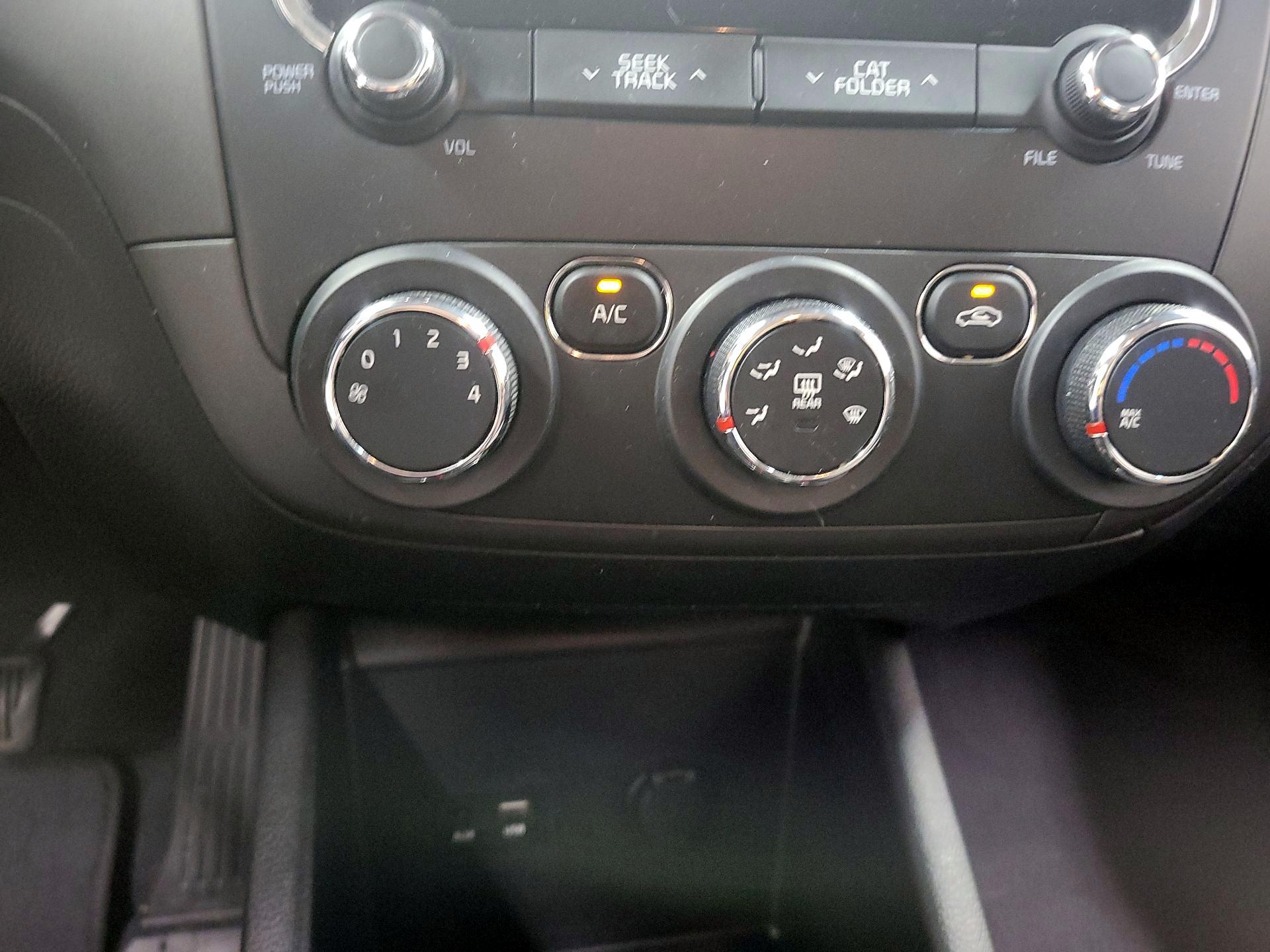 Thumbnail: 2018 Kia Forte - 15