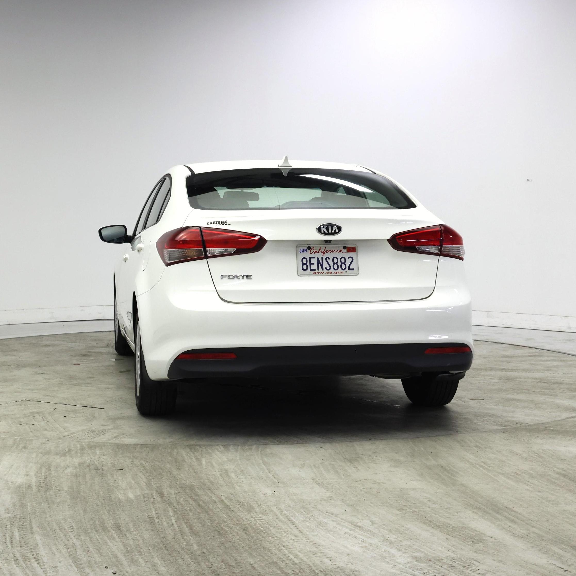Thumbnail: 2018 Kia Forte - 6