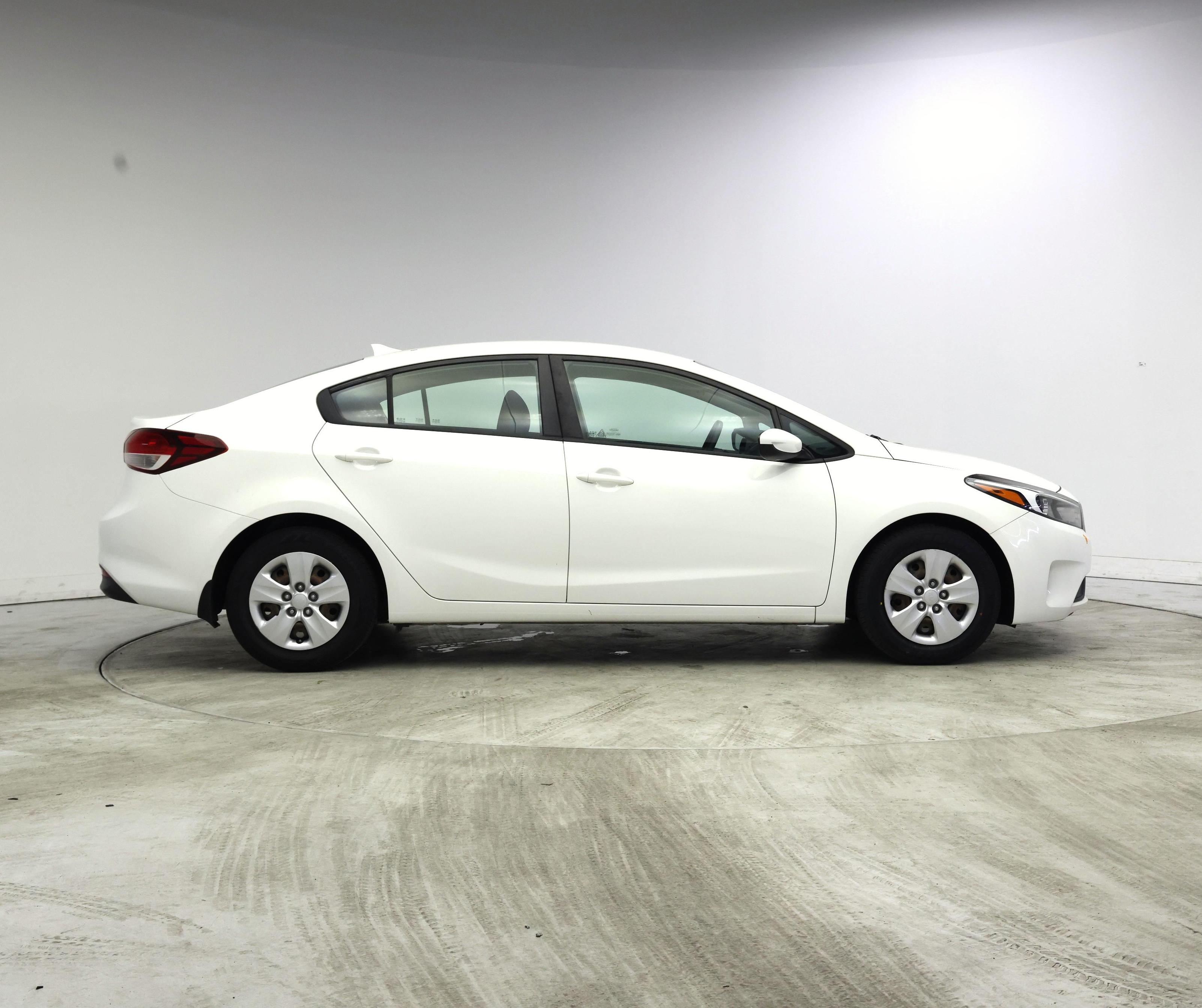 Thumbnail: 2018 Kia Forte - 7