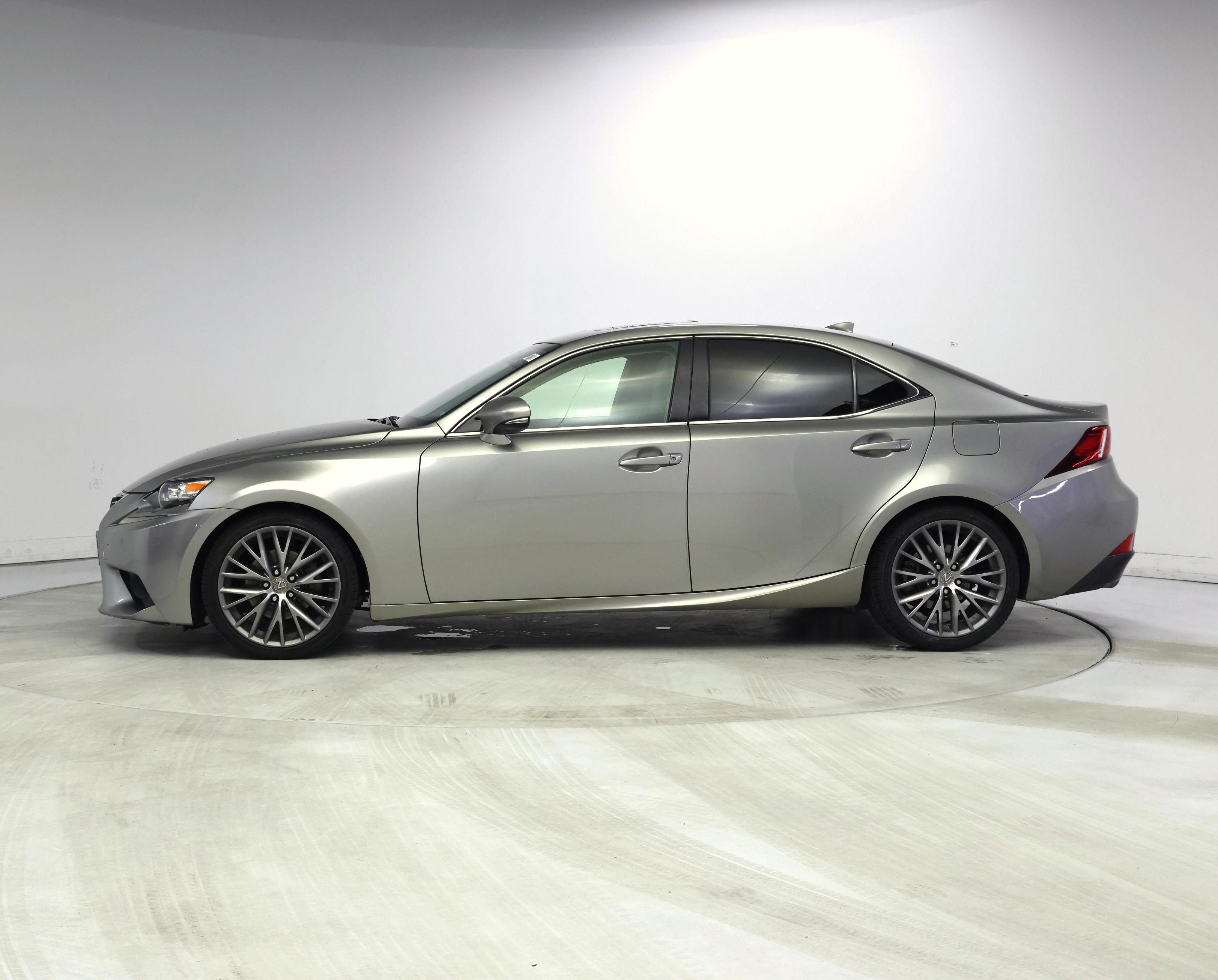 Thumbnail: 2014 Lexus IS - 3