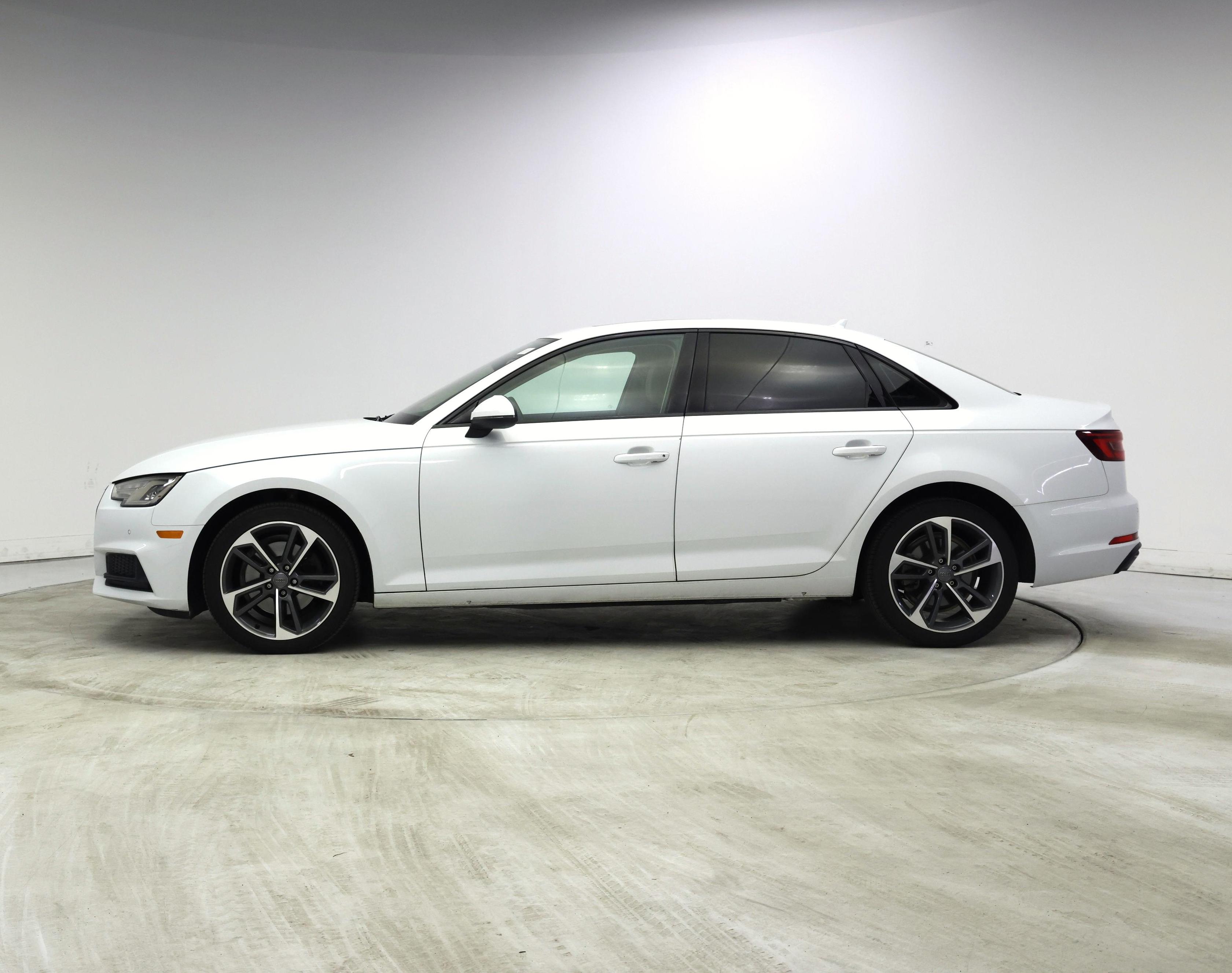 Thumbnail: 2019 Audi A4 - 3