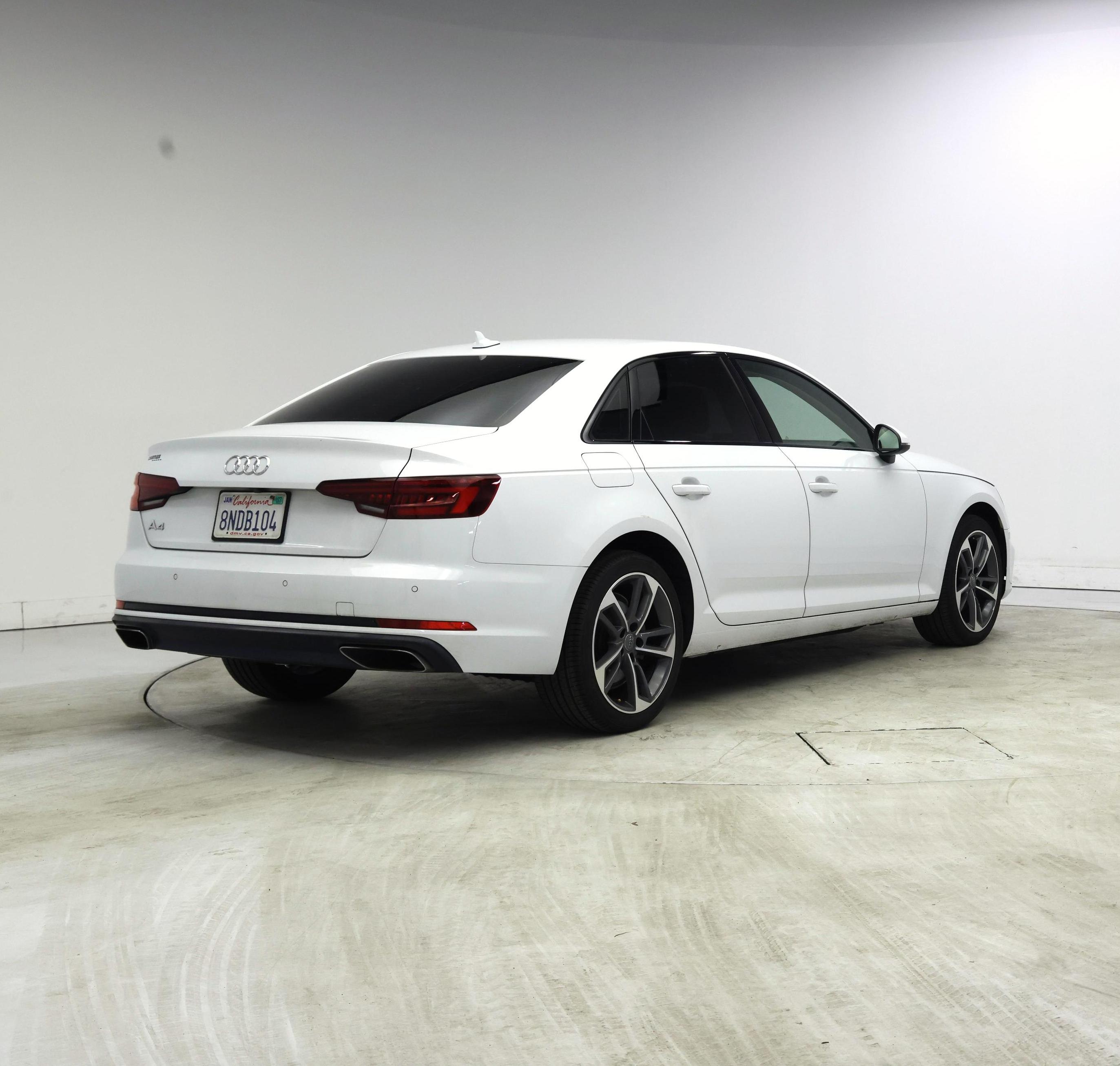 Thumbnail: 2019 Audi A4 - 8