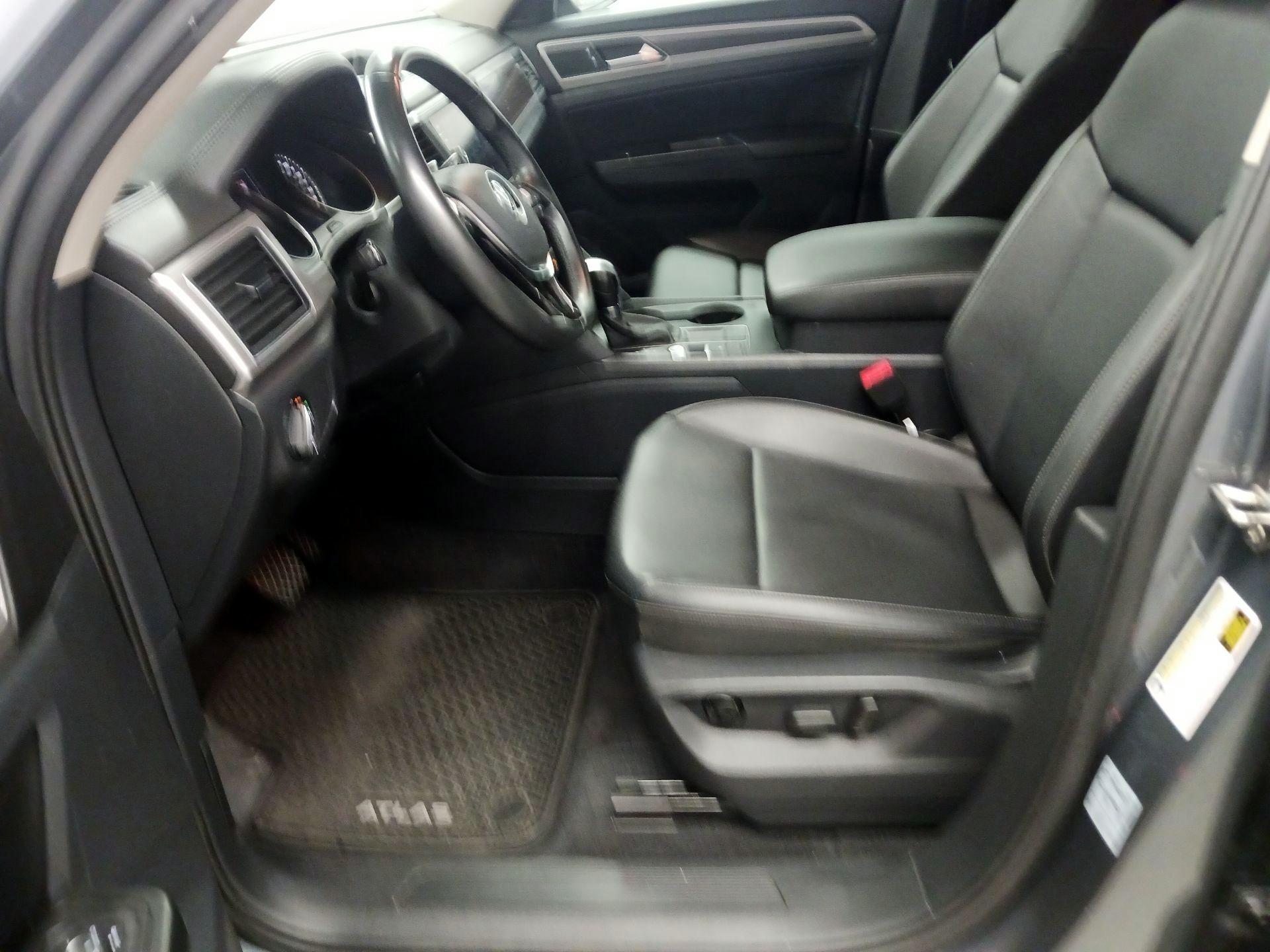 Thumbnail: 2019 Volkswagen Atlas - 11