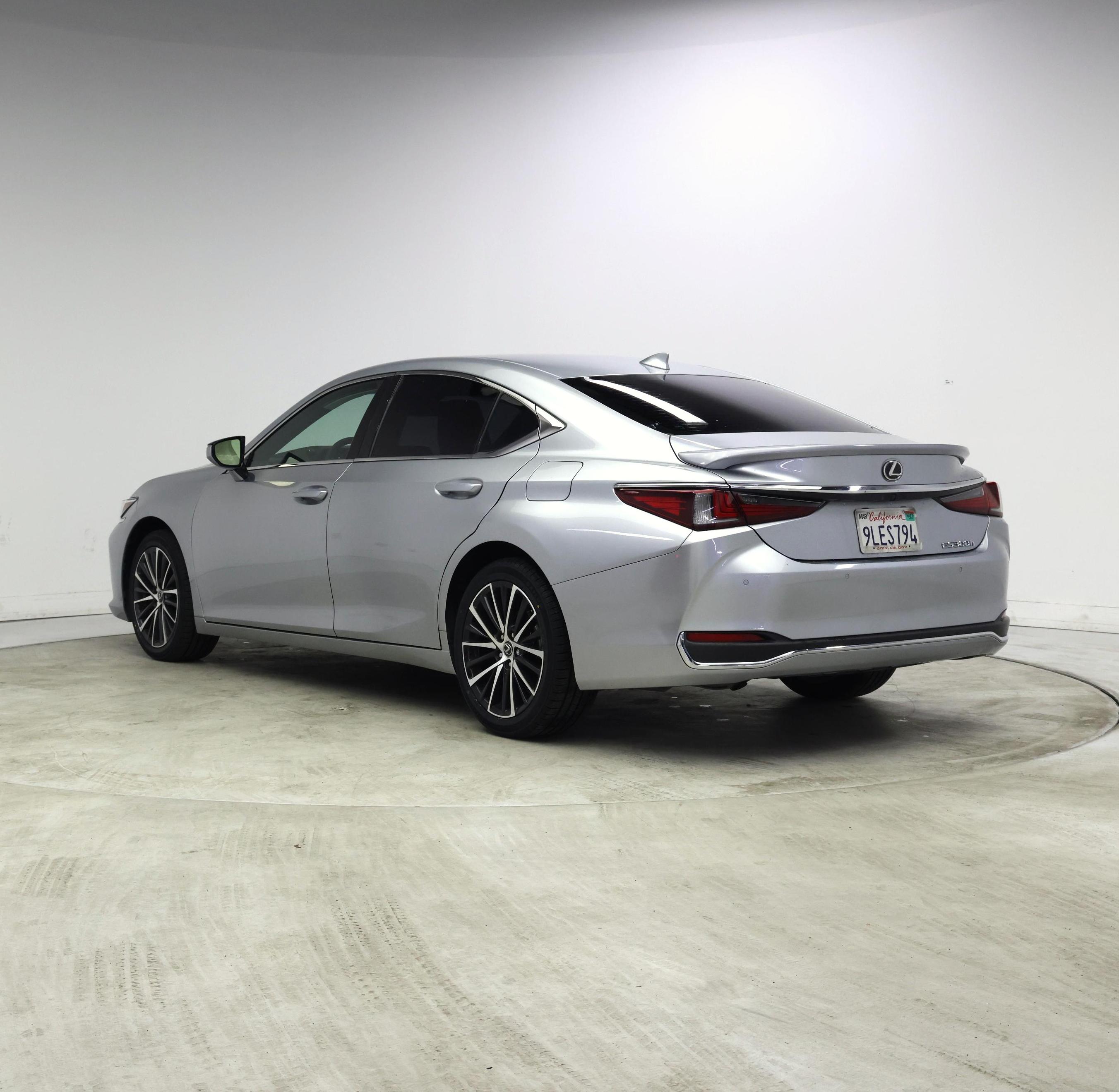 Thumbnail: 2024 Lexus ES - 2