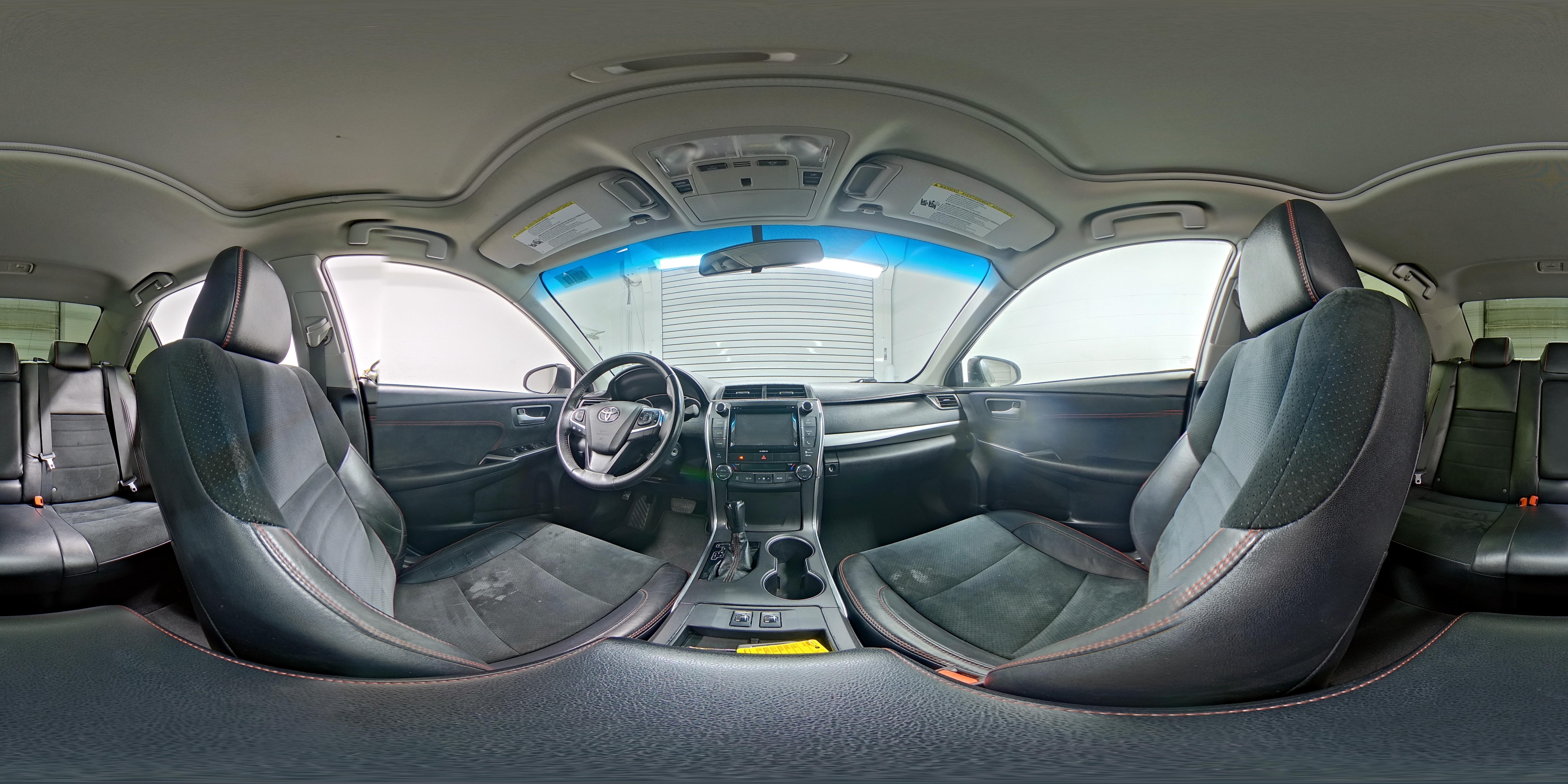 2017 Toyota Camry XSE - Photo 22