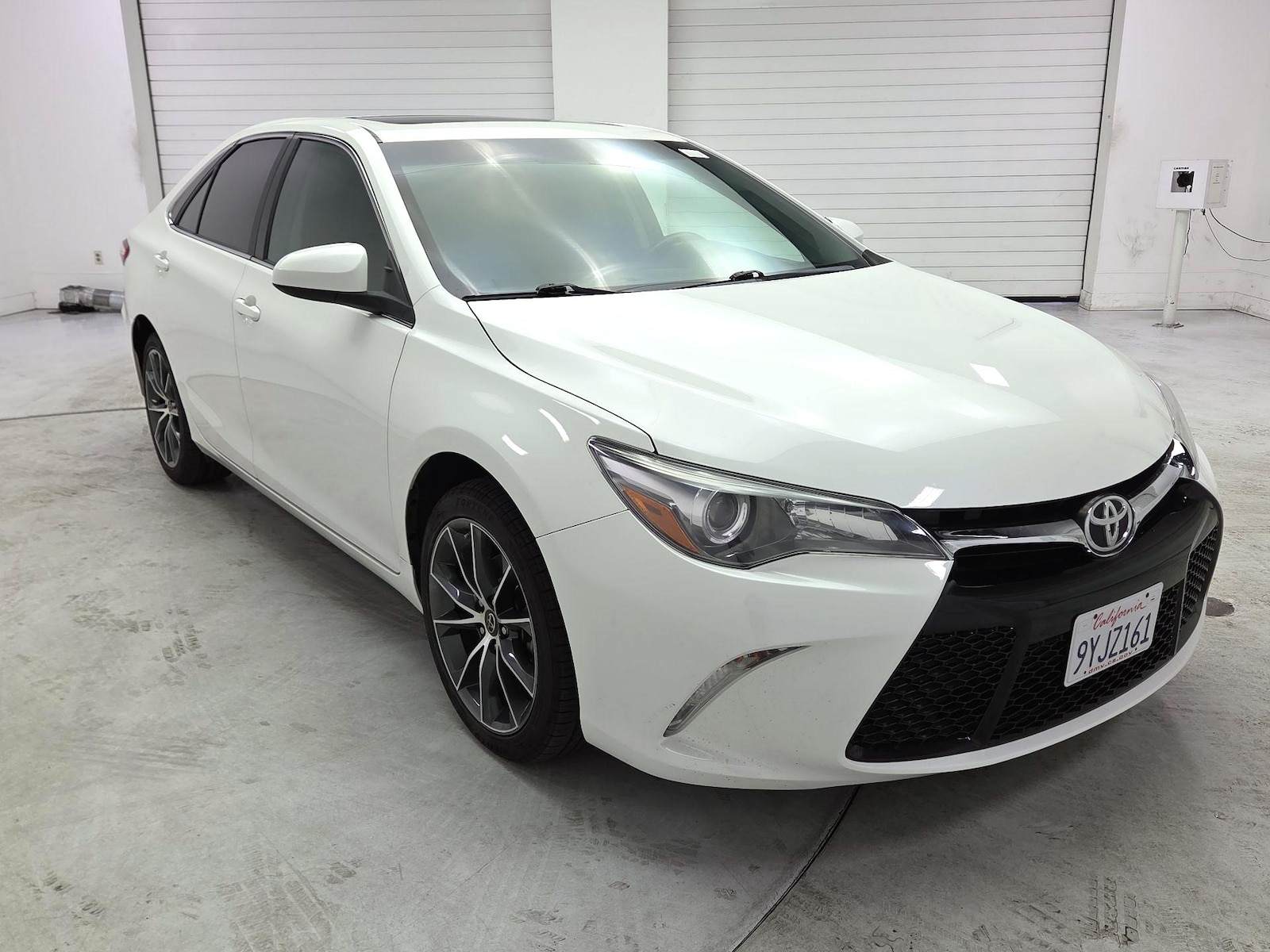 2017 Toyota Camry XSE - Photo 1