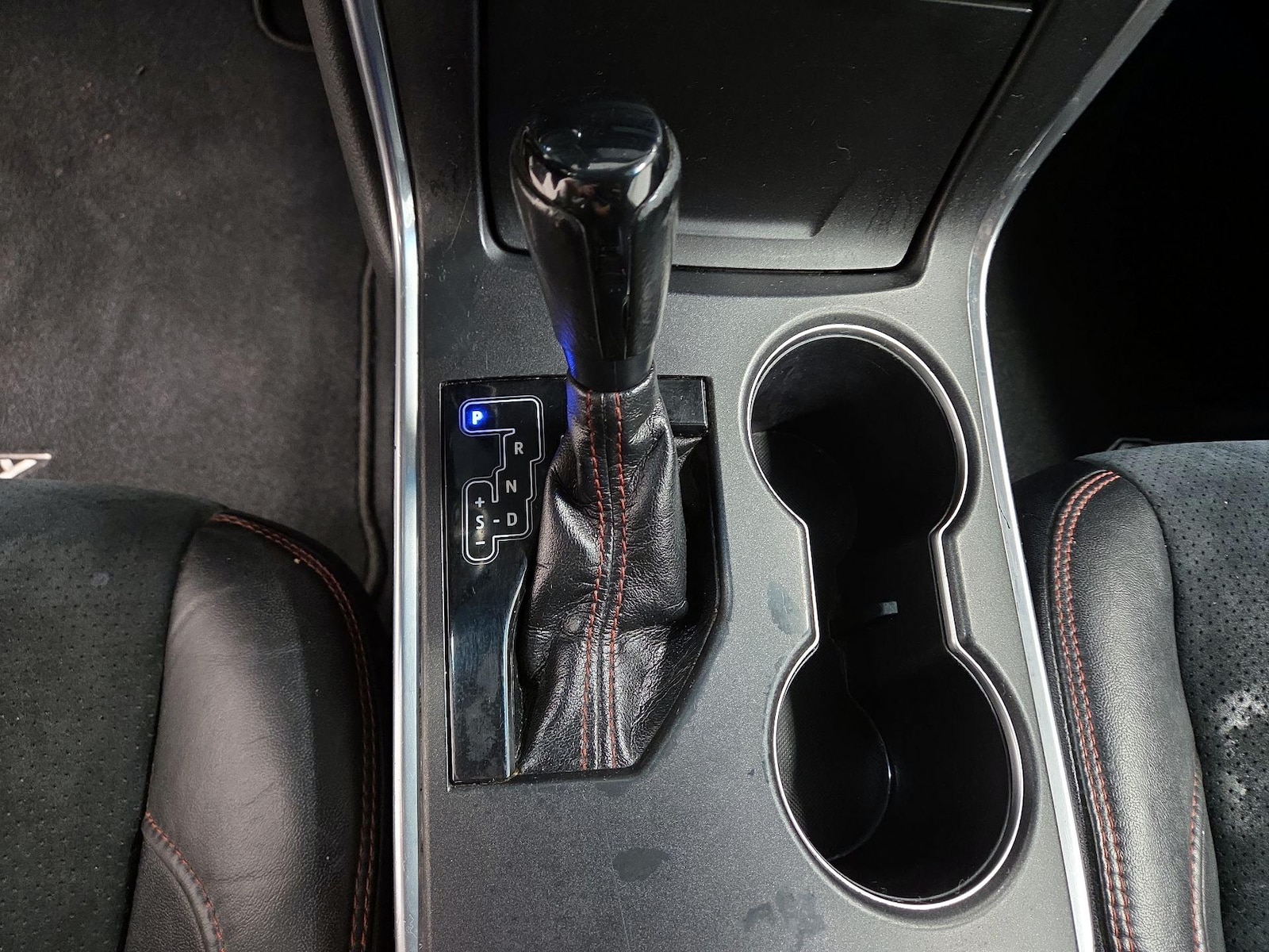 2017 Toyota Camry XSE - Photo 15