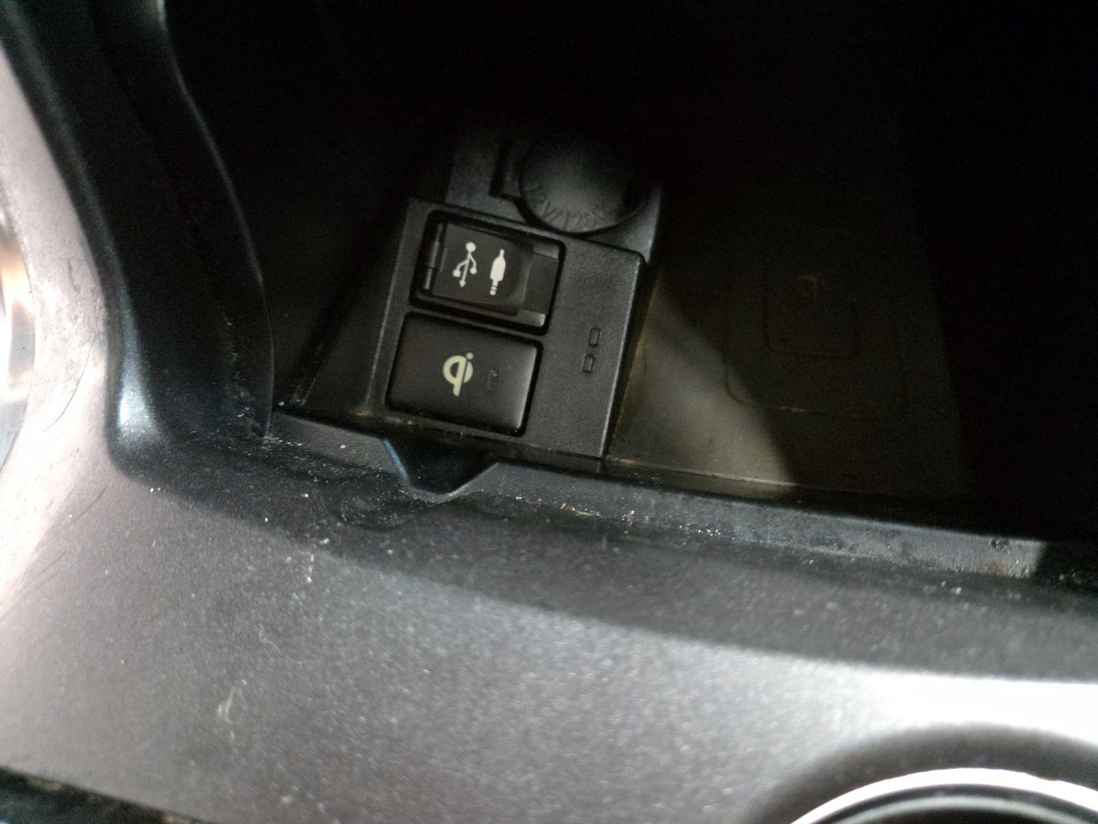 2017 Toyota Camry XSE - Photo 16
