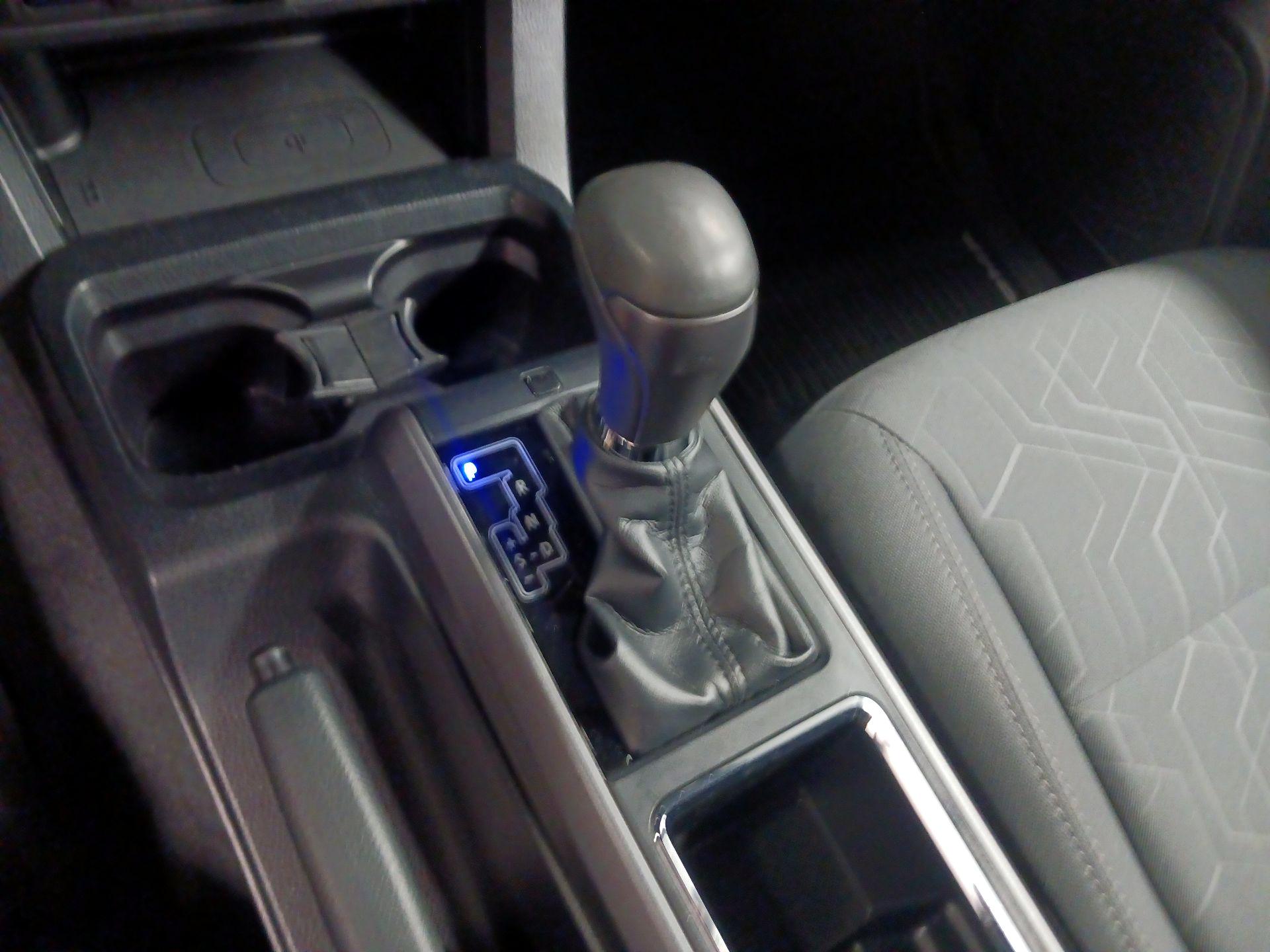 Thumbnail: 2019 Toyota Tacoma - 15