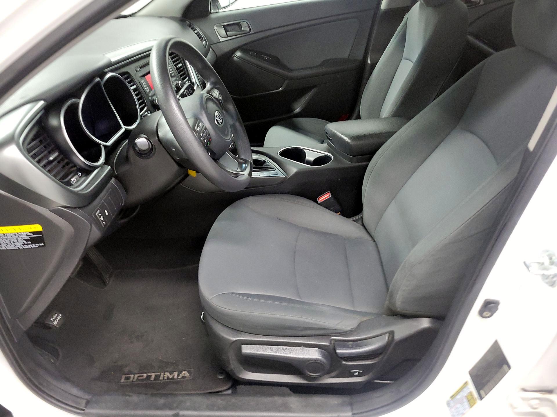 Thumbnail: 2015 Kia Optima - 11
