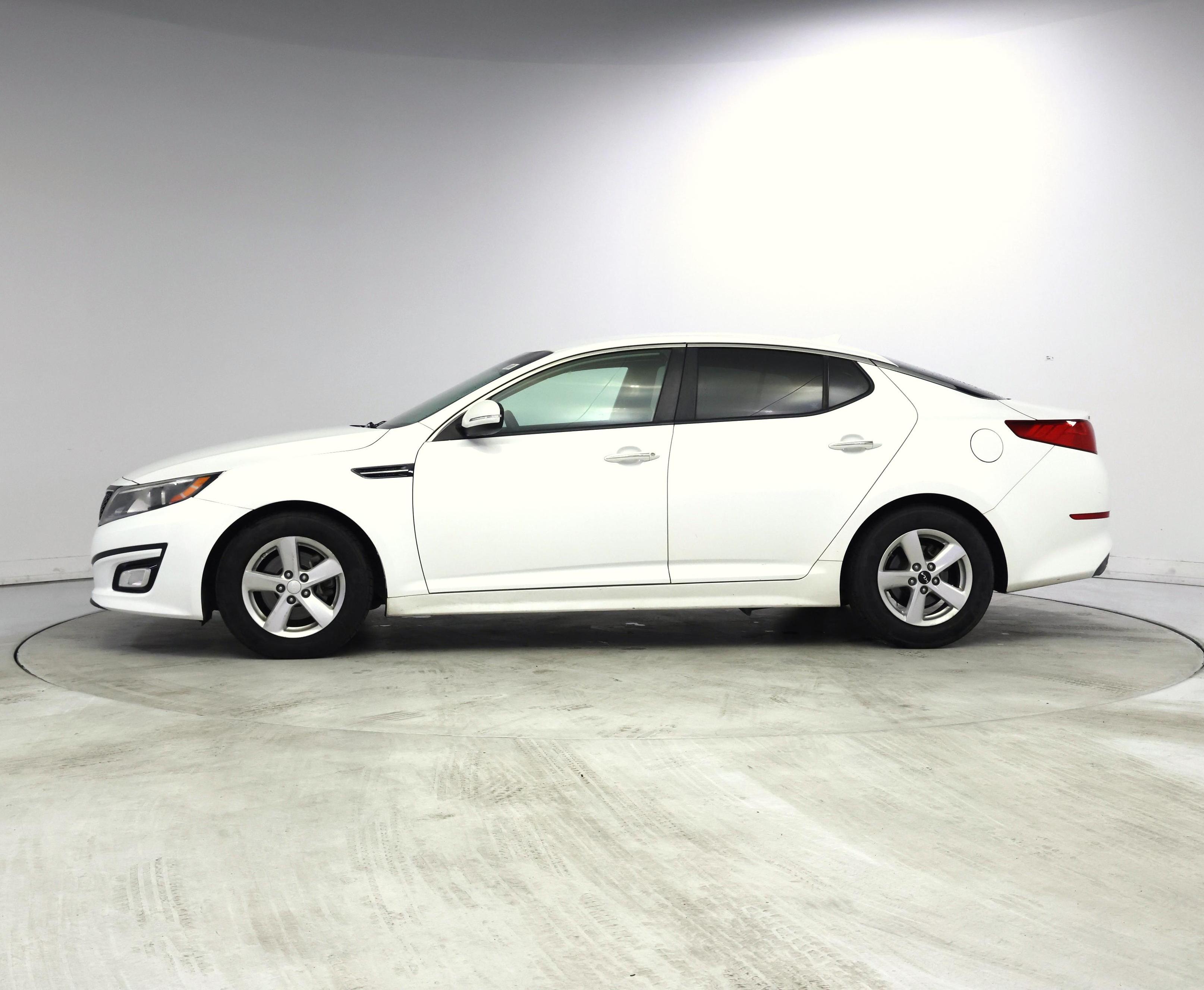 Thumbnail: 2015 Kia Optima - 3