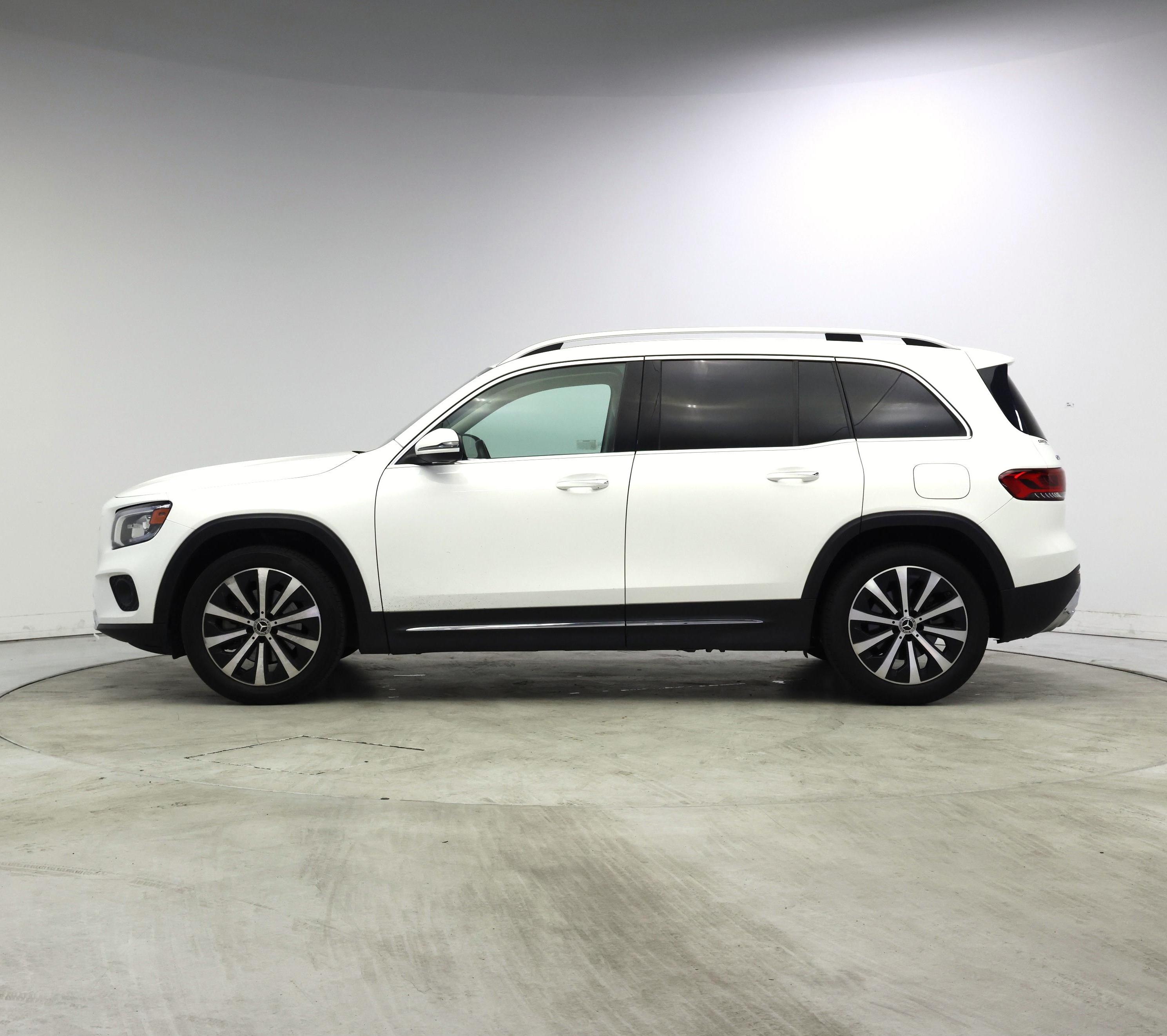 Thumbnail: 2020 Mercedes-Benz GLB - 3