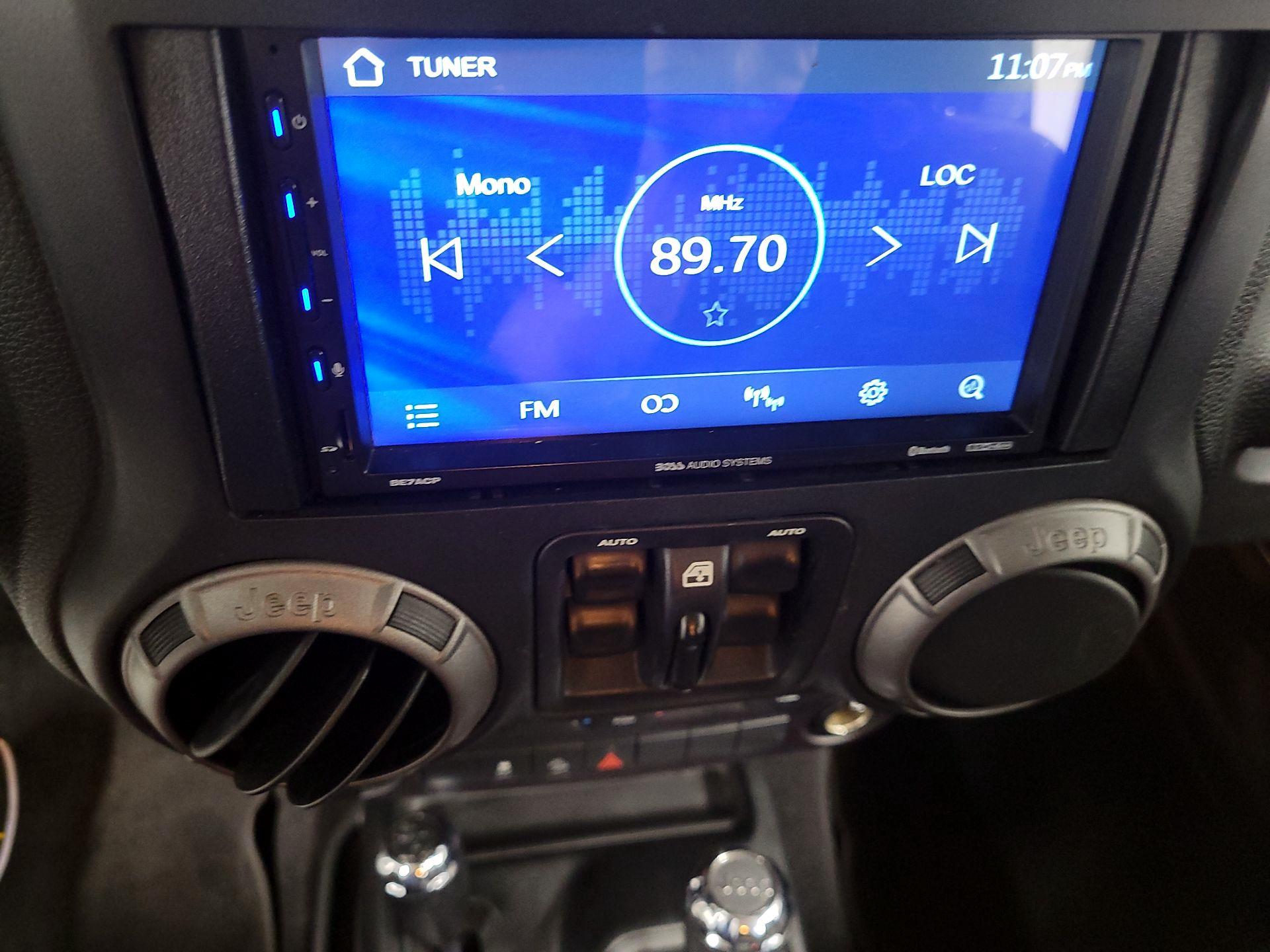 Thumbnail: 2018 Jeep Wrangler - 13