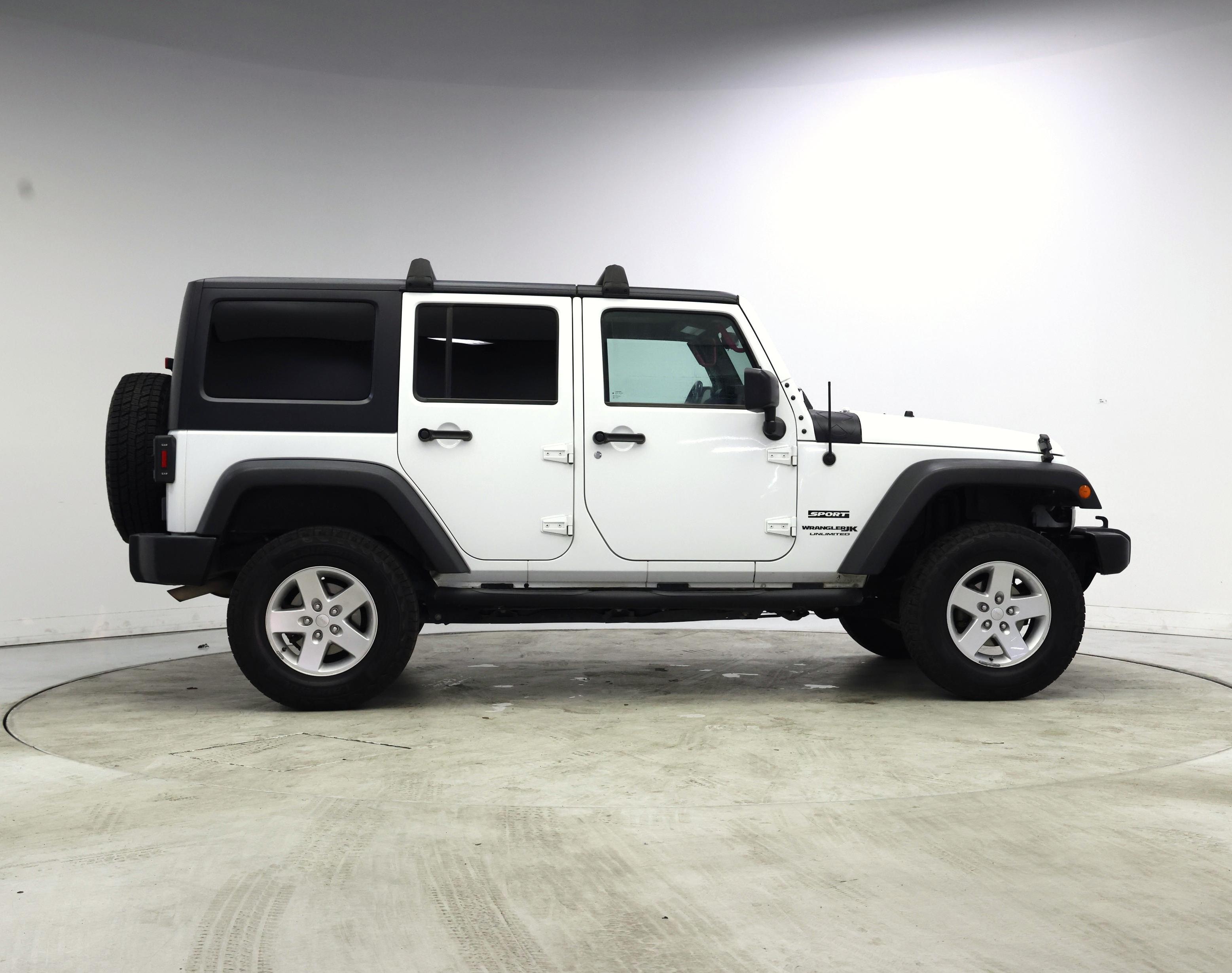 Thumbnail: 2018 Jeep Wrangler - 7