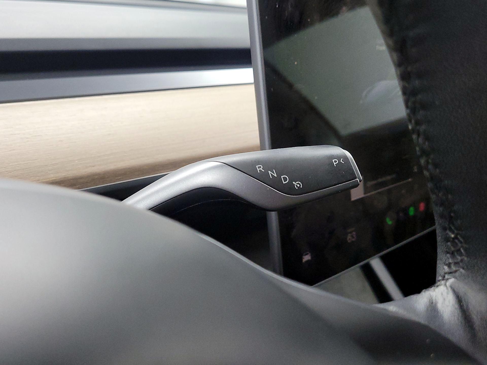 Thumbnail: 2023 Tesla Model 3 - 15