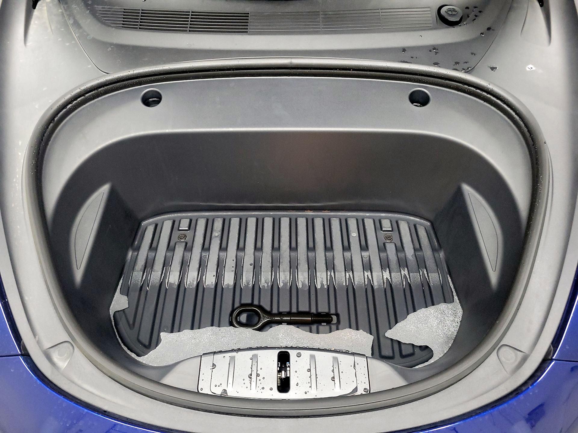 Thumbnail: 2023 Tesla Model 3 - 18
