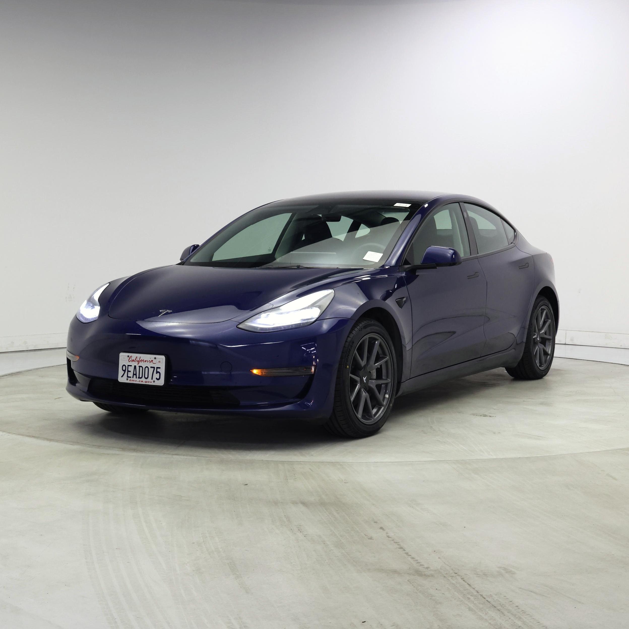 Thumbnail: 2023 Tesla Model 3 - 4
