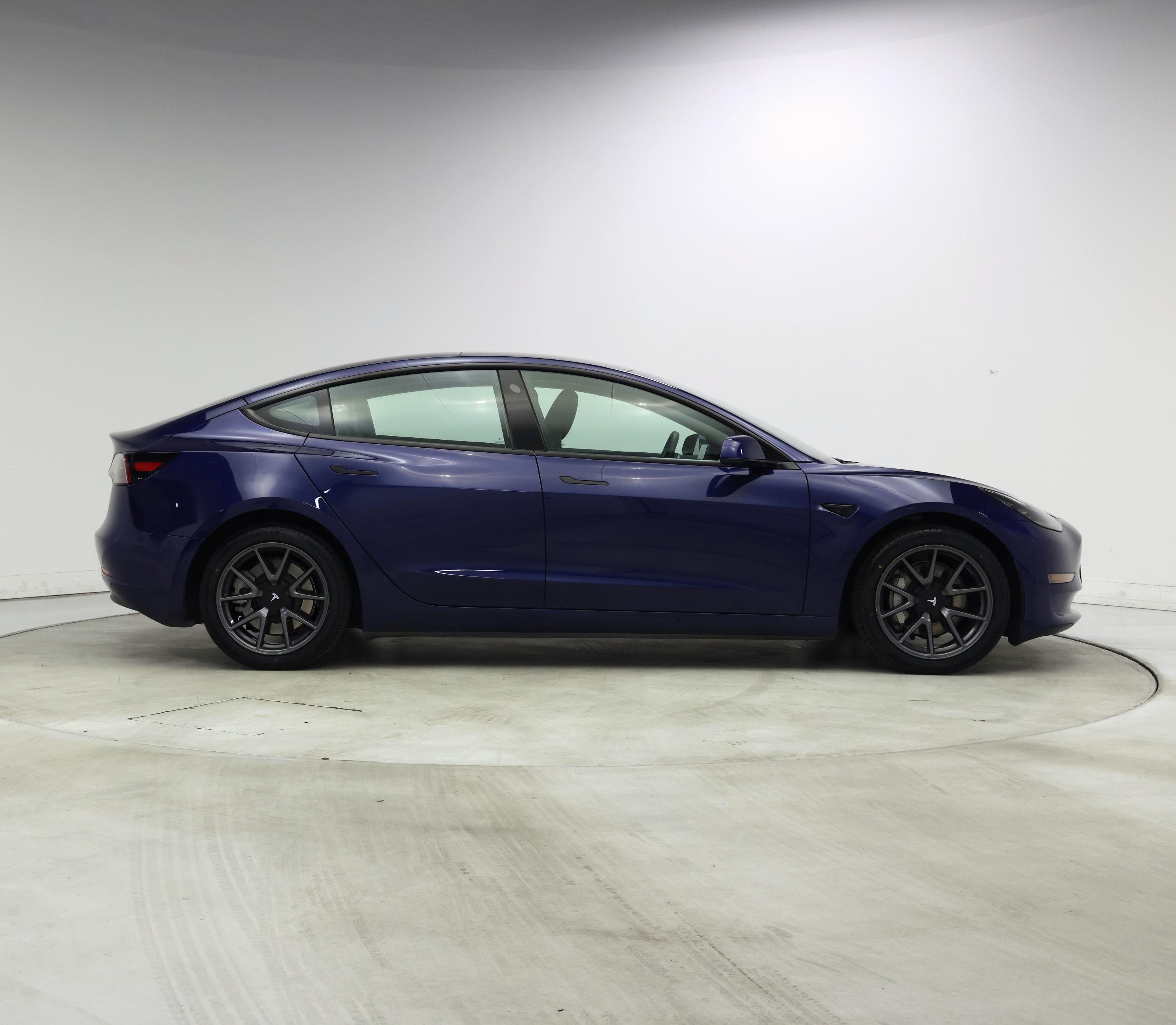 Thumbnail: 2023 Tesla Model 3 - 7