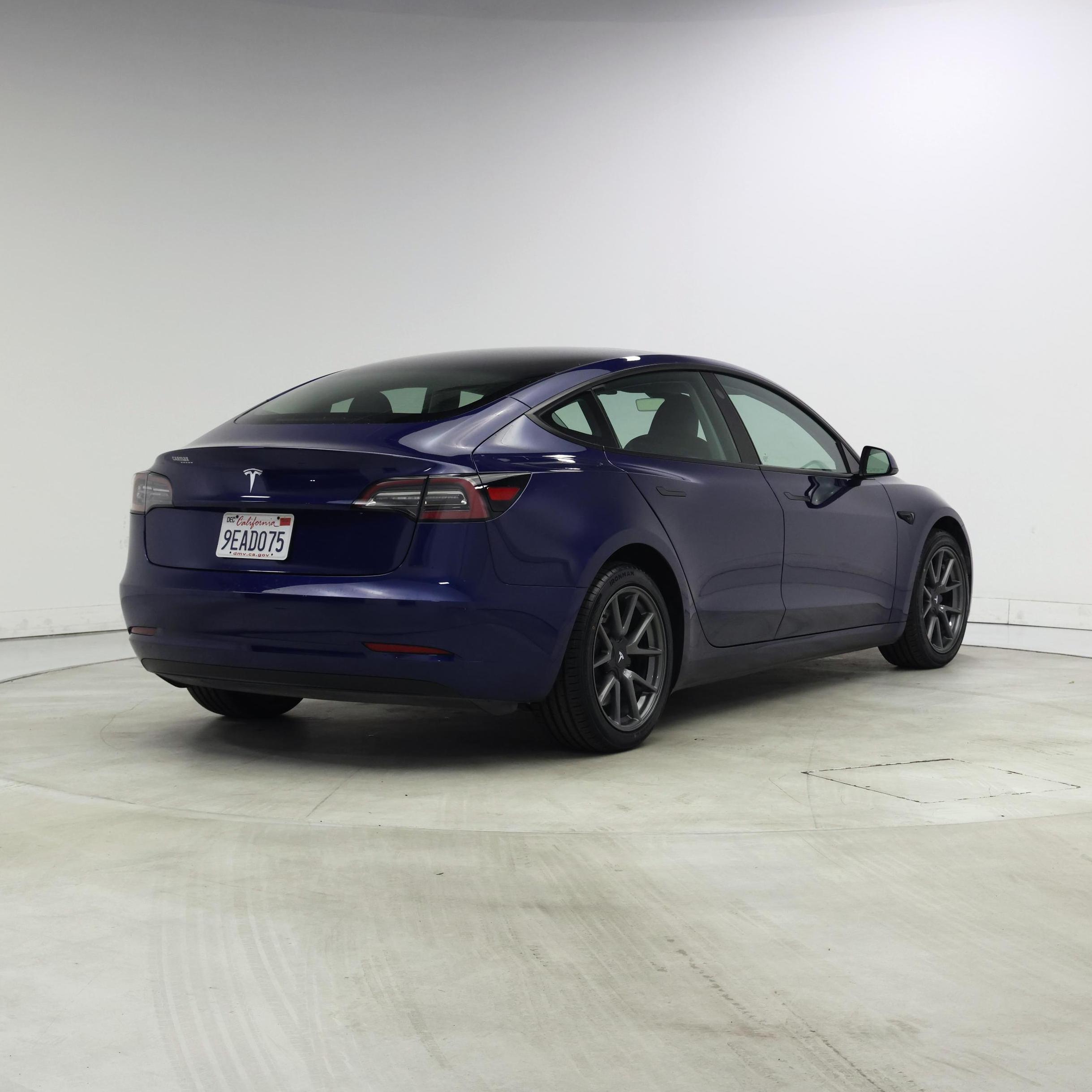 Thumbnail: 2023 Tesla Model 3 - 8